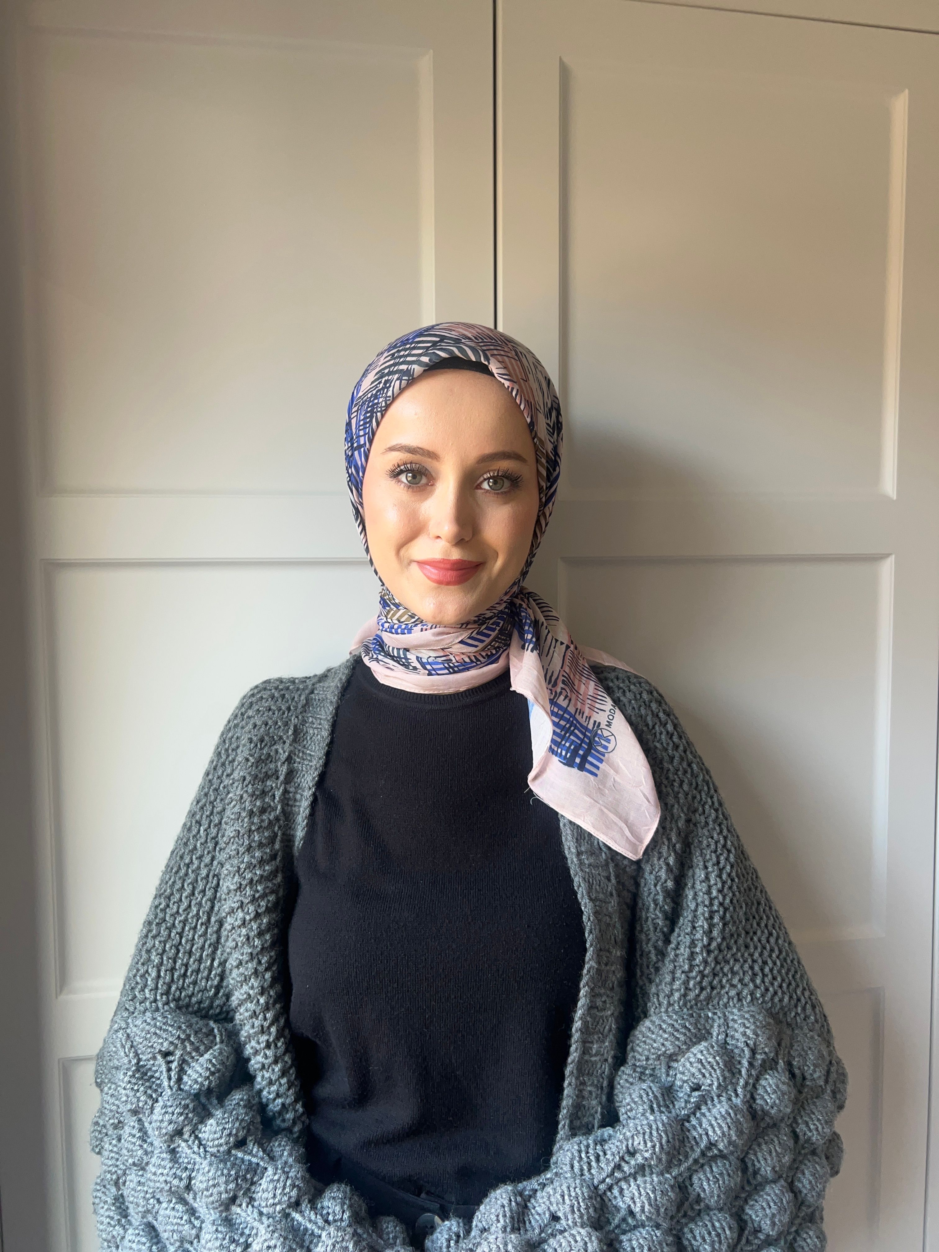 Line Art Pattern Bamboo Scarf - Oleaster
