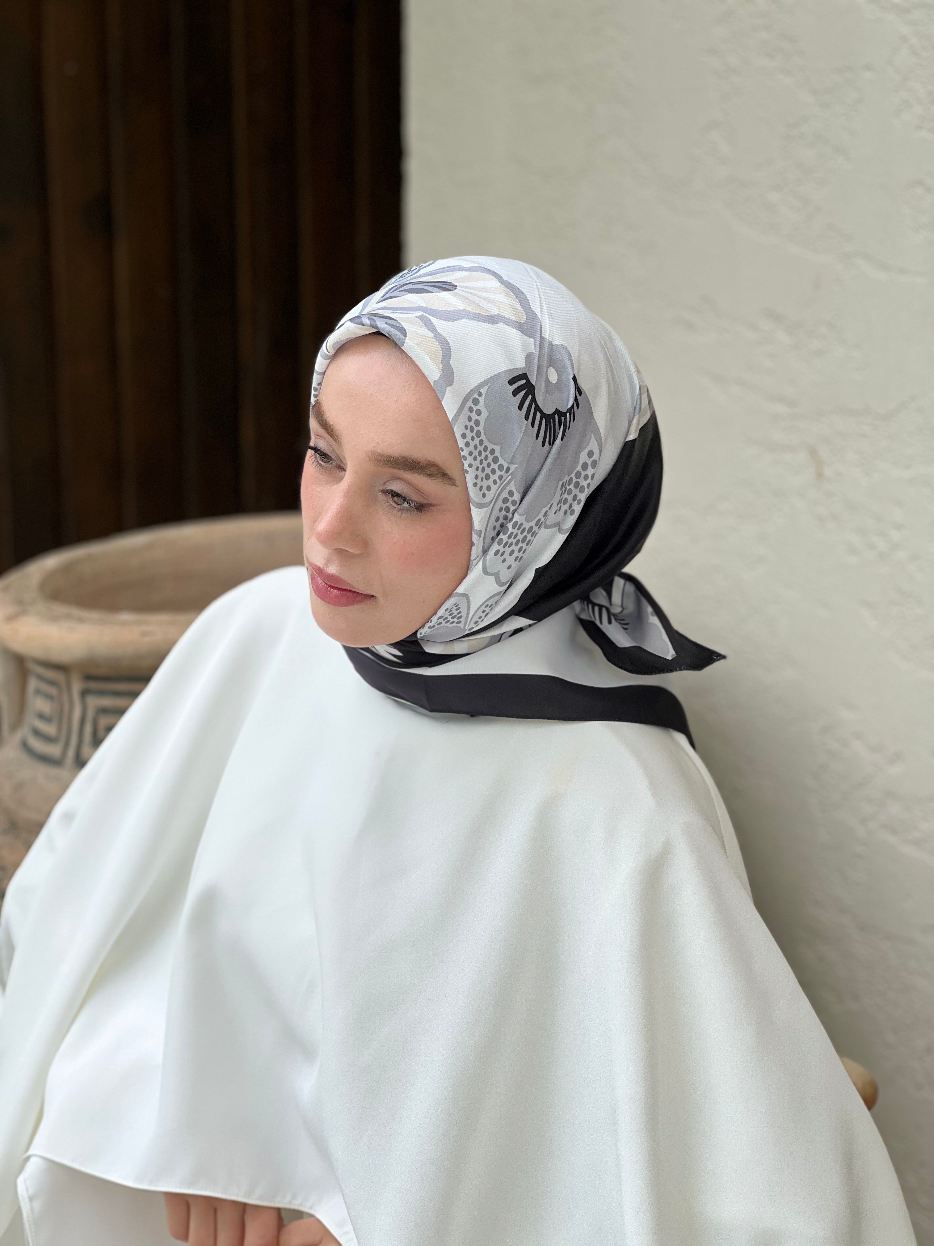 Sarmaşık Twill Eşarp - Siyah