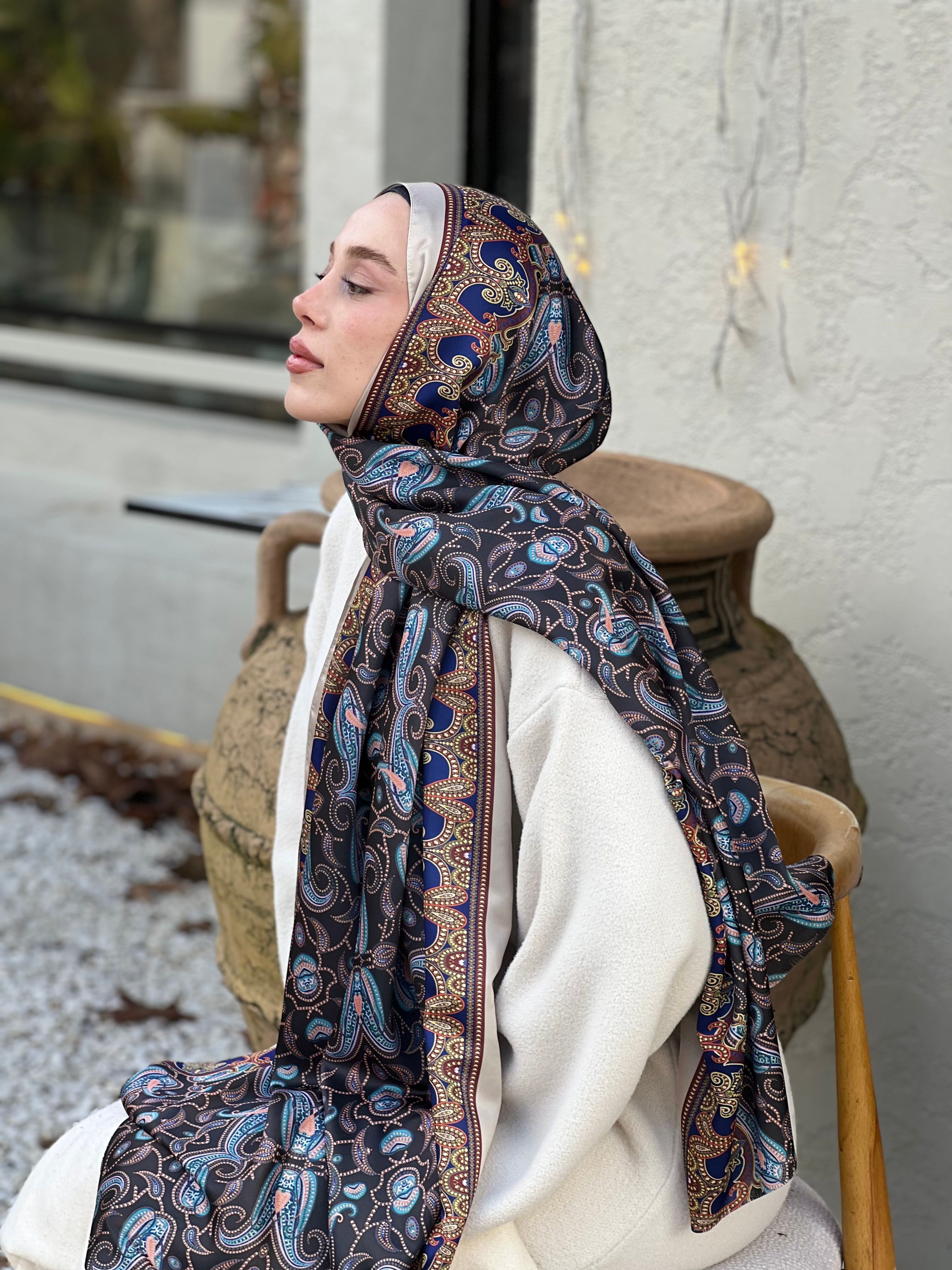 Silky Shawl Vine Pattern