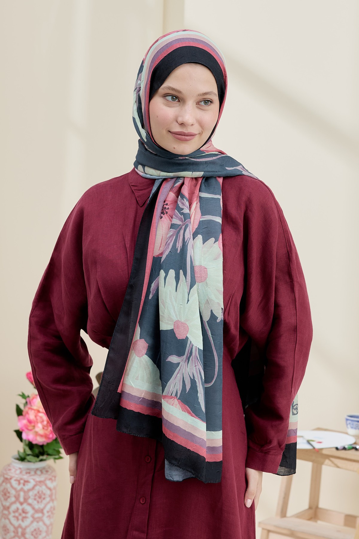 Margarit Pattern Bamboo Shawl - Black-Fuchsia