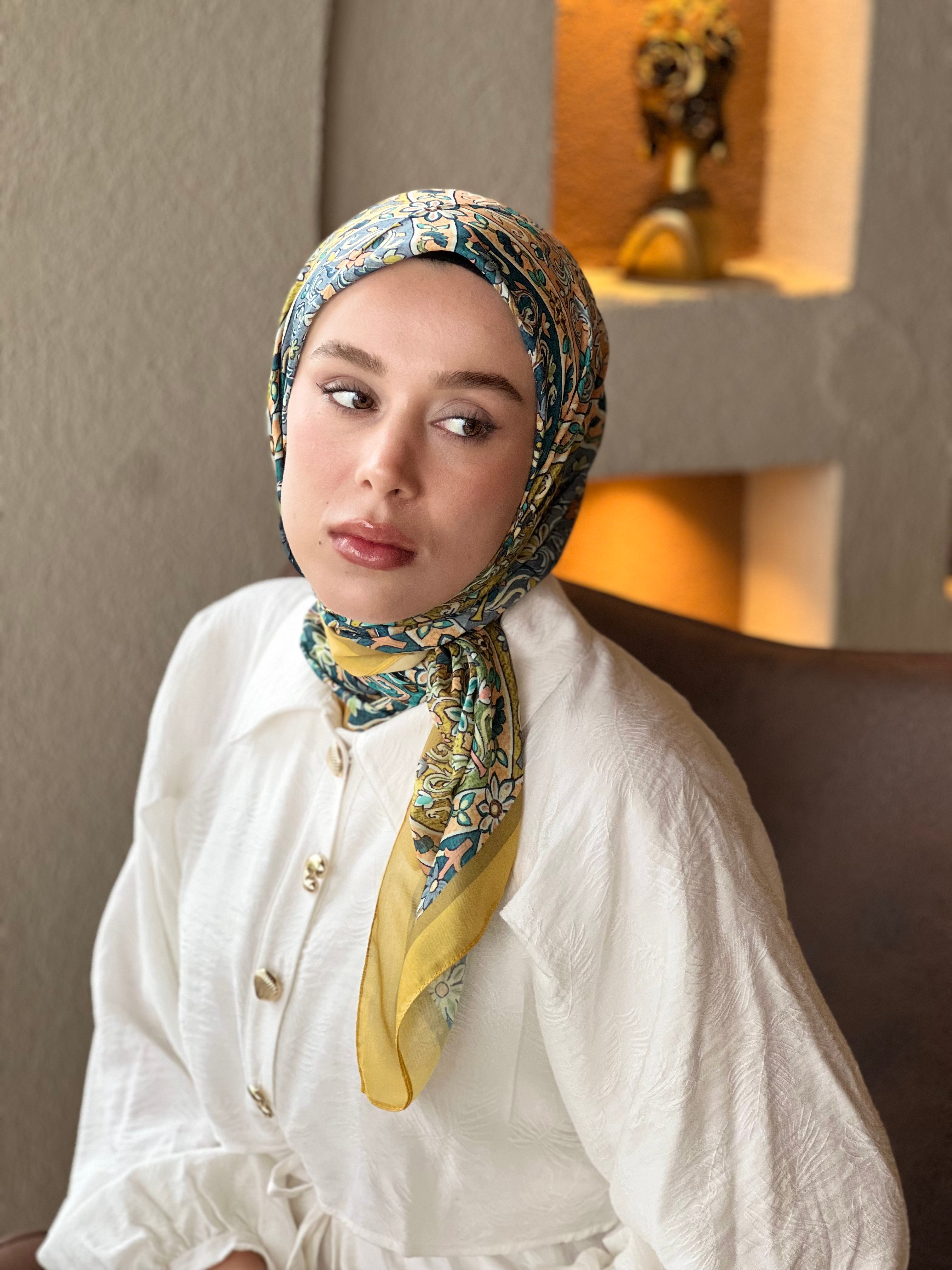 Flower Path Pattern Cotton Scarf