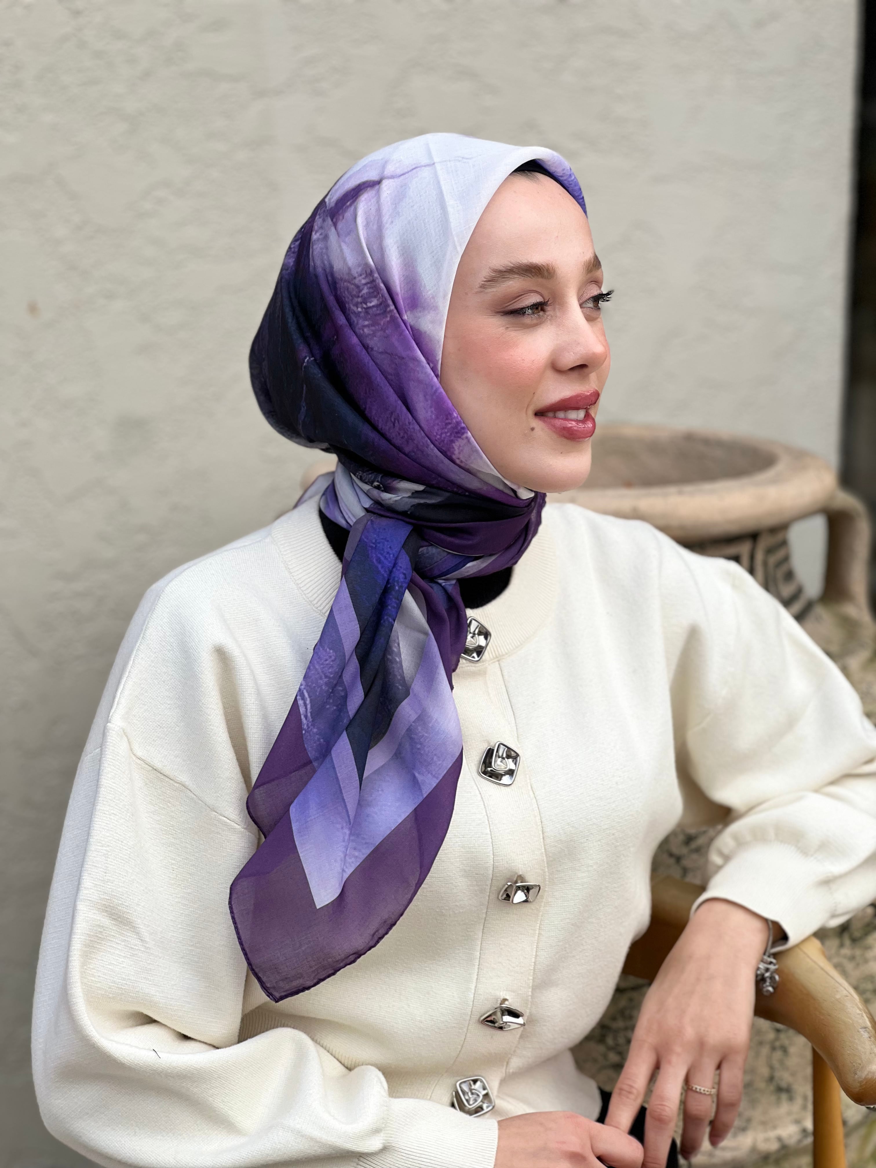 110 Cm Abstract Pattern Scarf