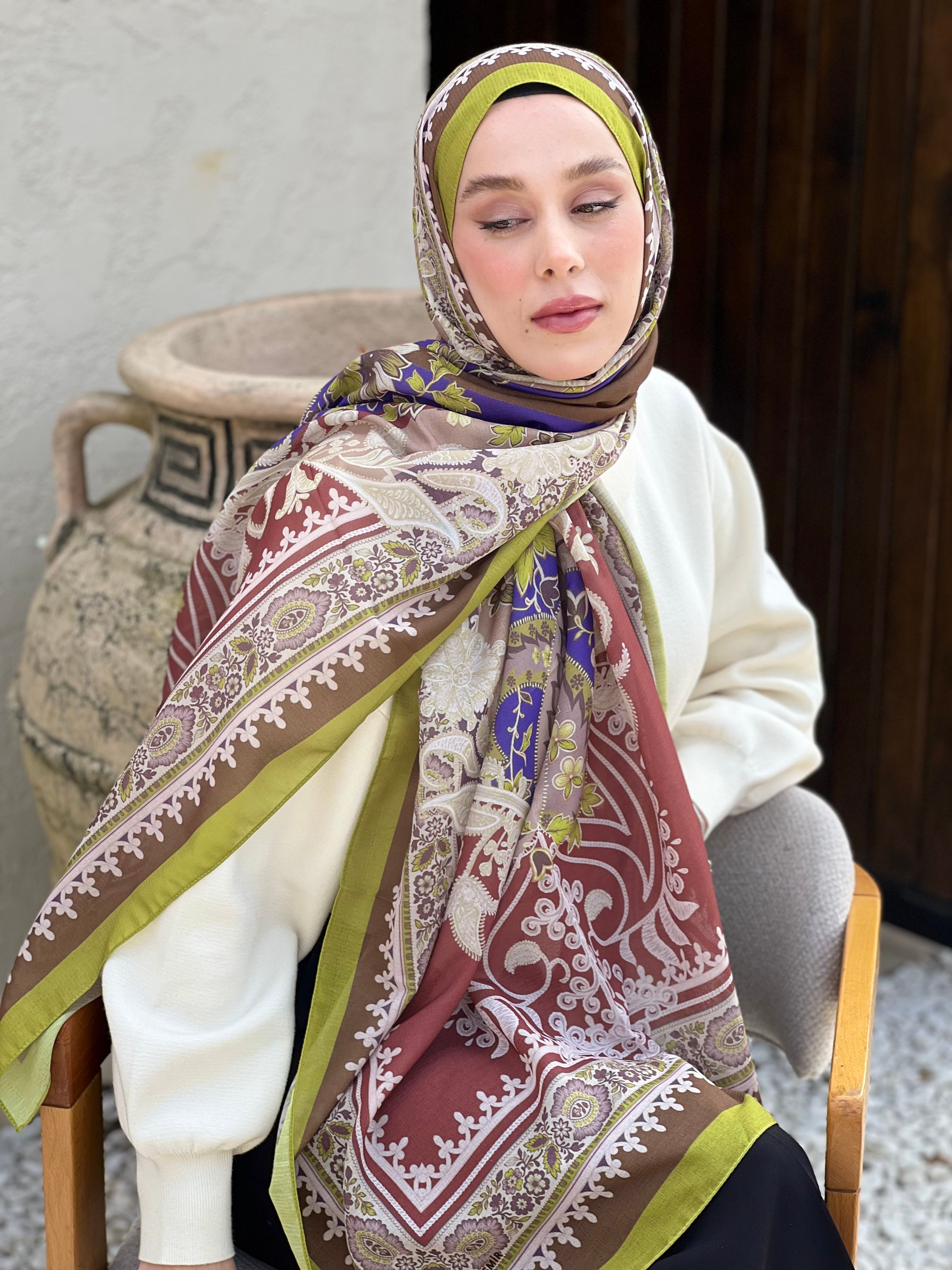 Meknes Pattern Lina Shawl - Green