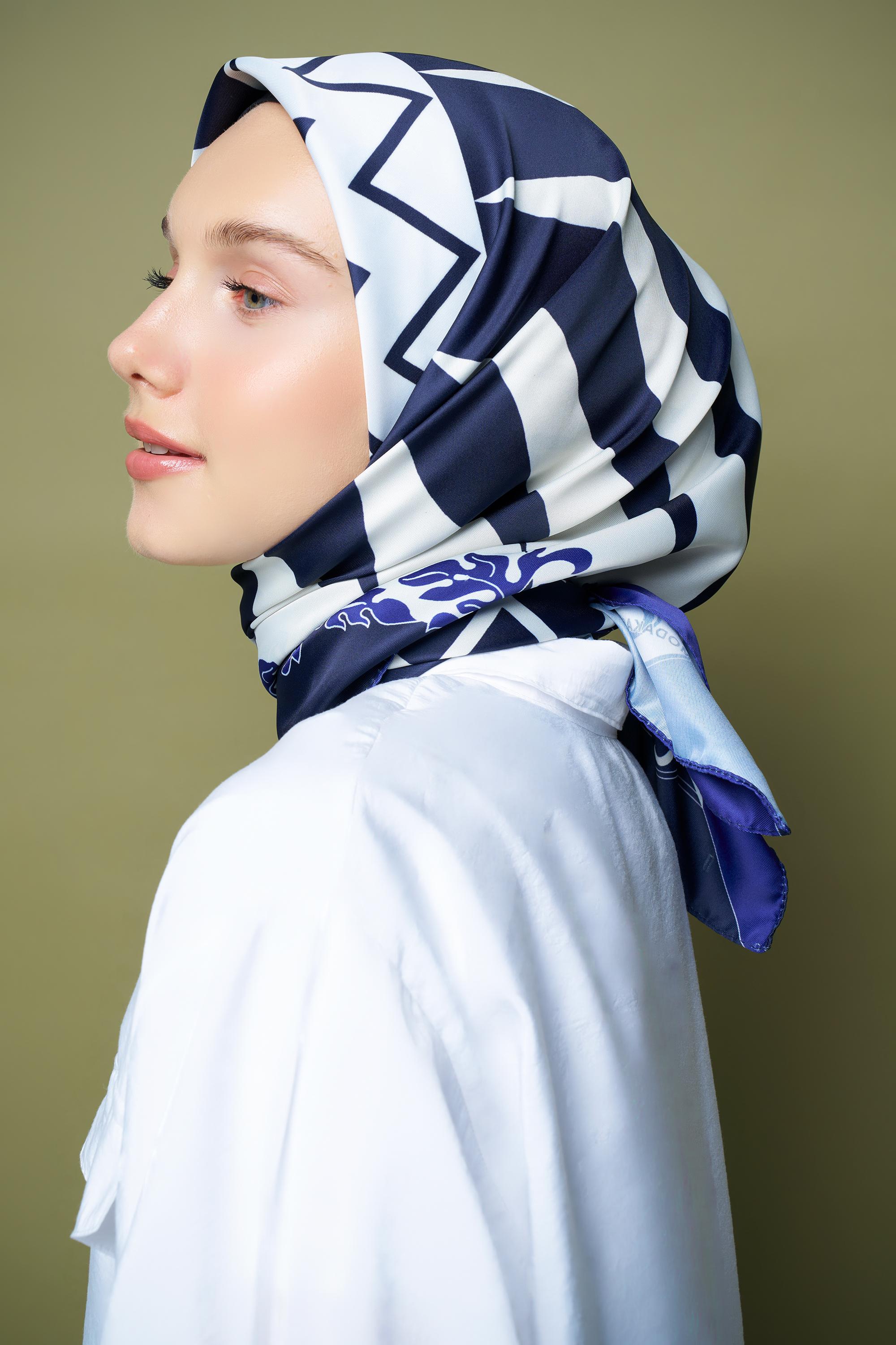 Zigzag Twill Scarf