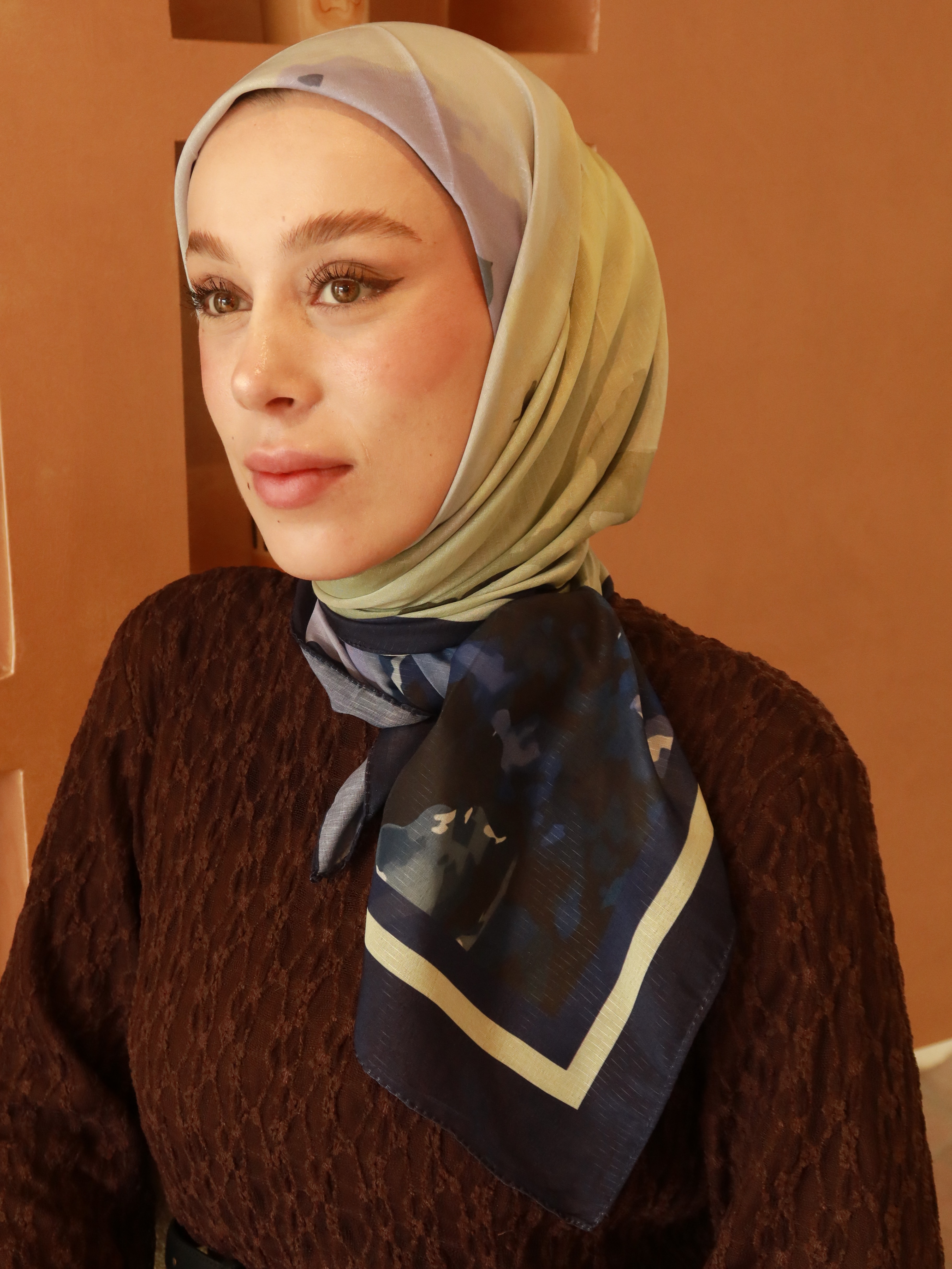 Myren Desen Lina Eşarp