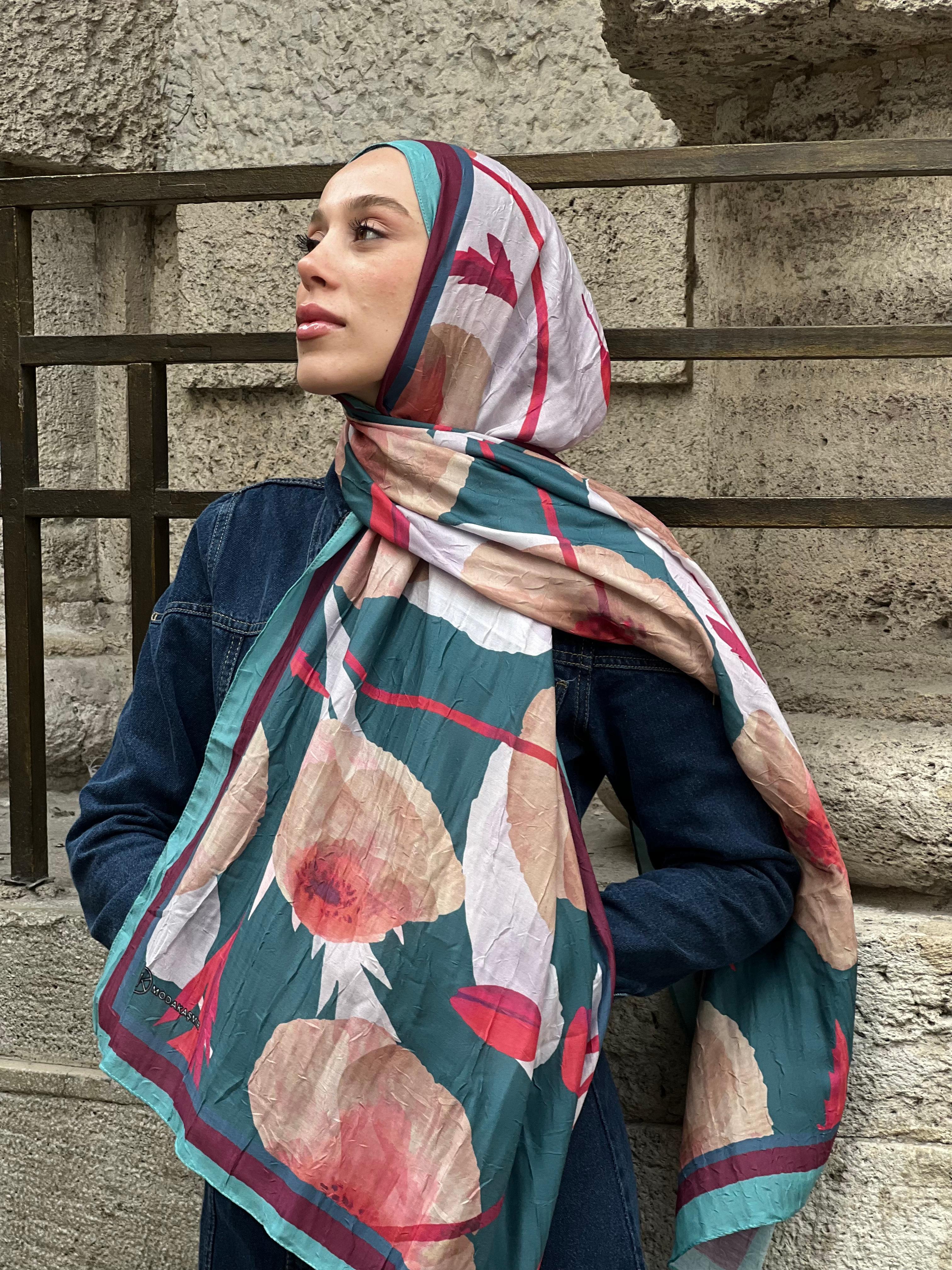 Poppy Pattern Bamboo Shawl - Soft Green