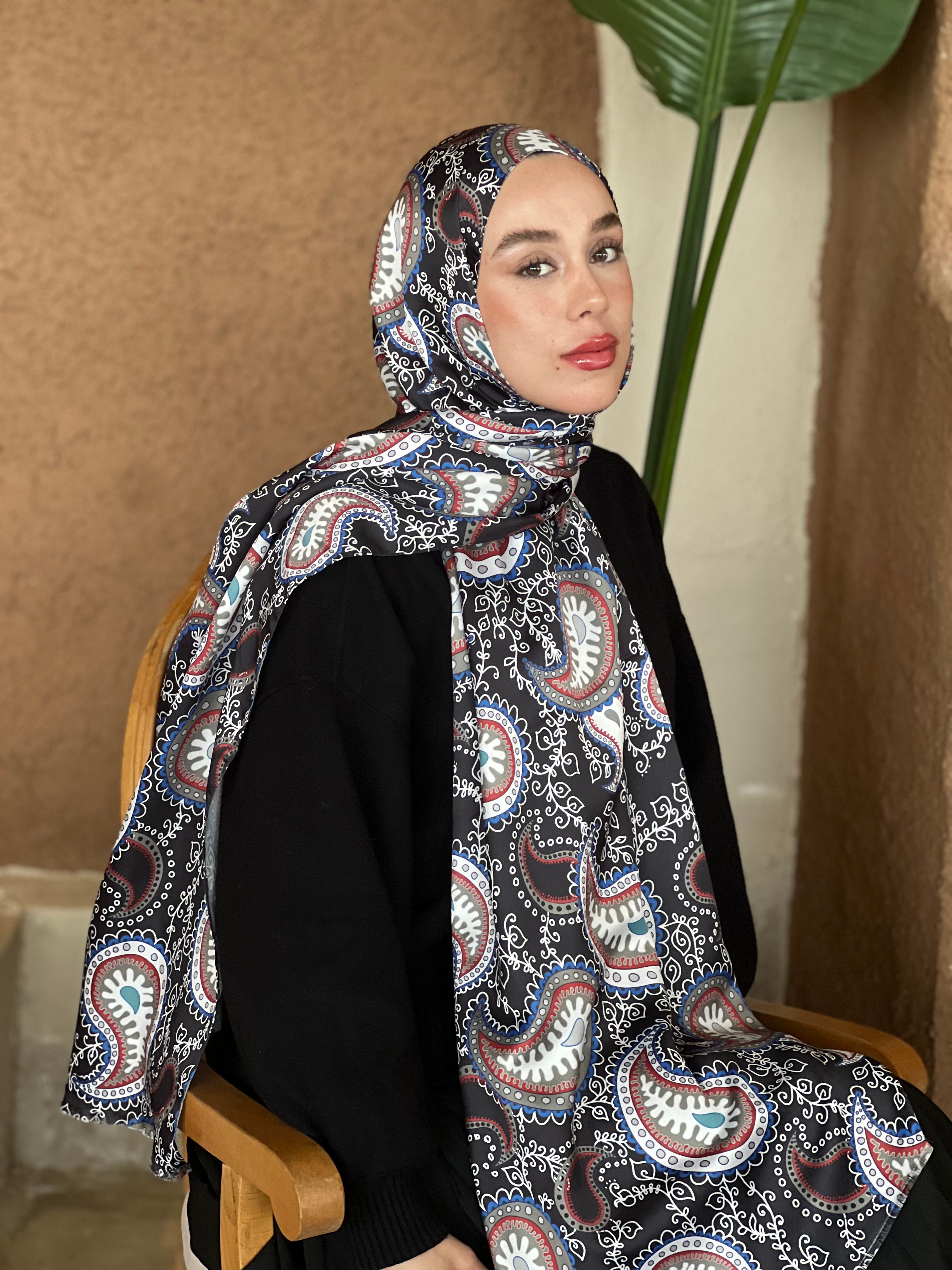 Silky Shawl Chintz Pattern - Black