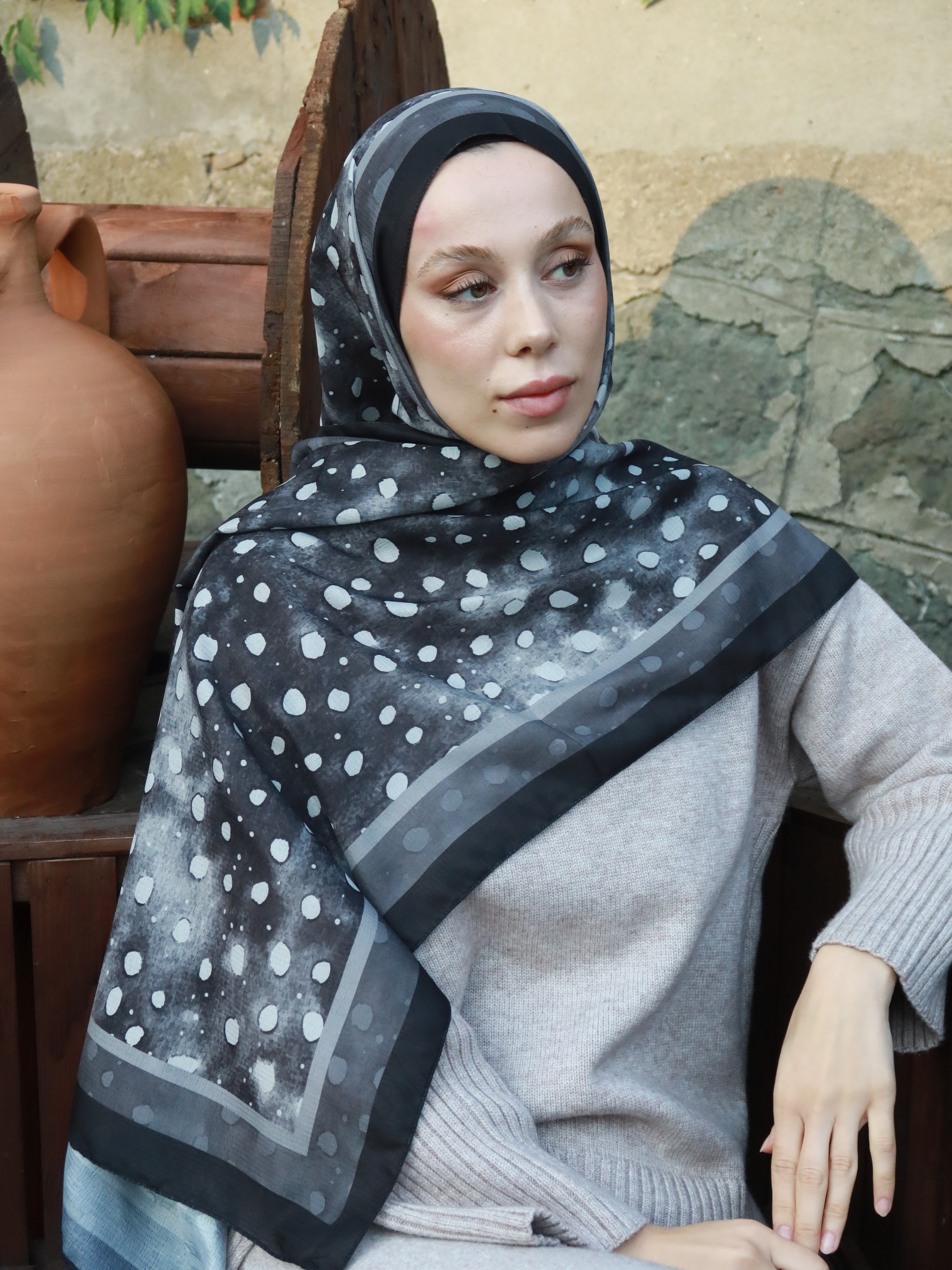 Geyik Desen Lina Şal - Siyah