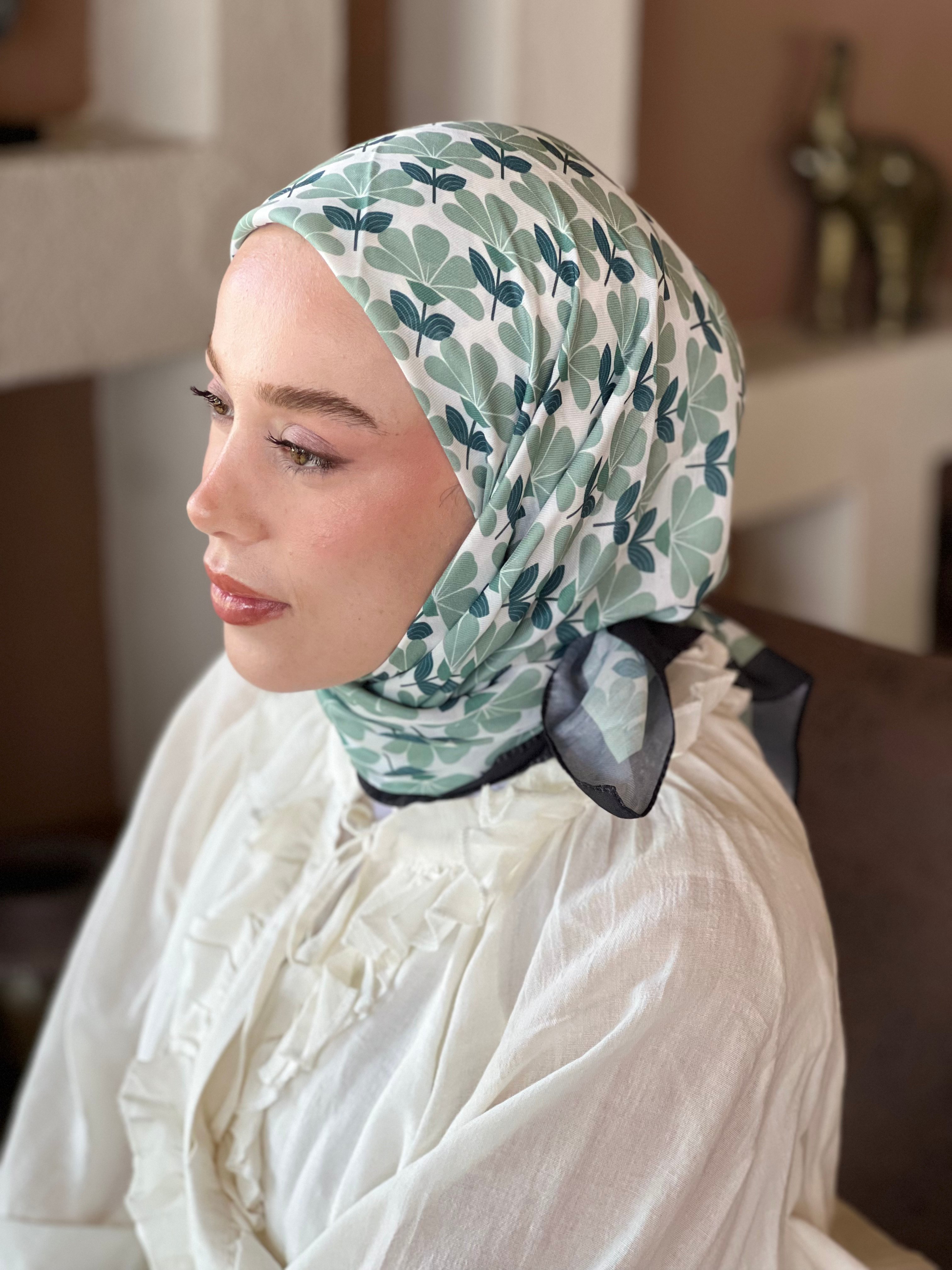 Yonca Desen Pamuk Eşarp - Siyah-Yeşil
