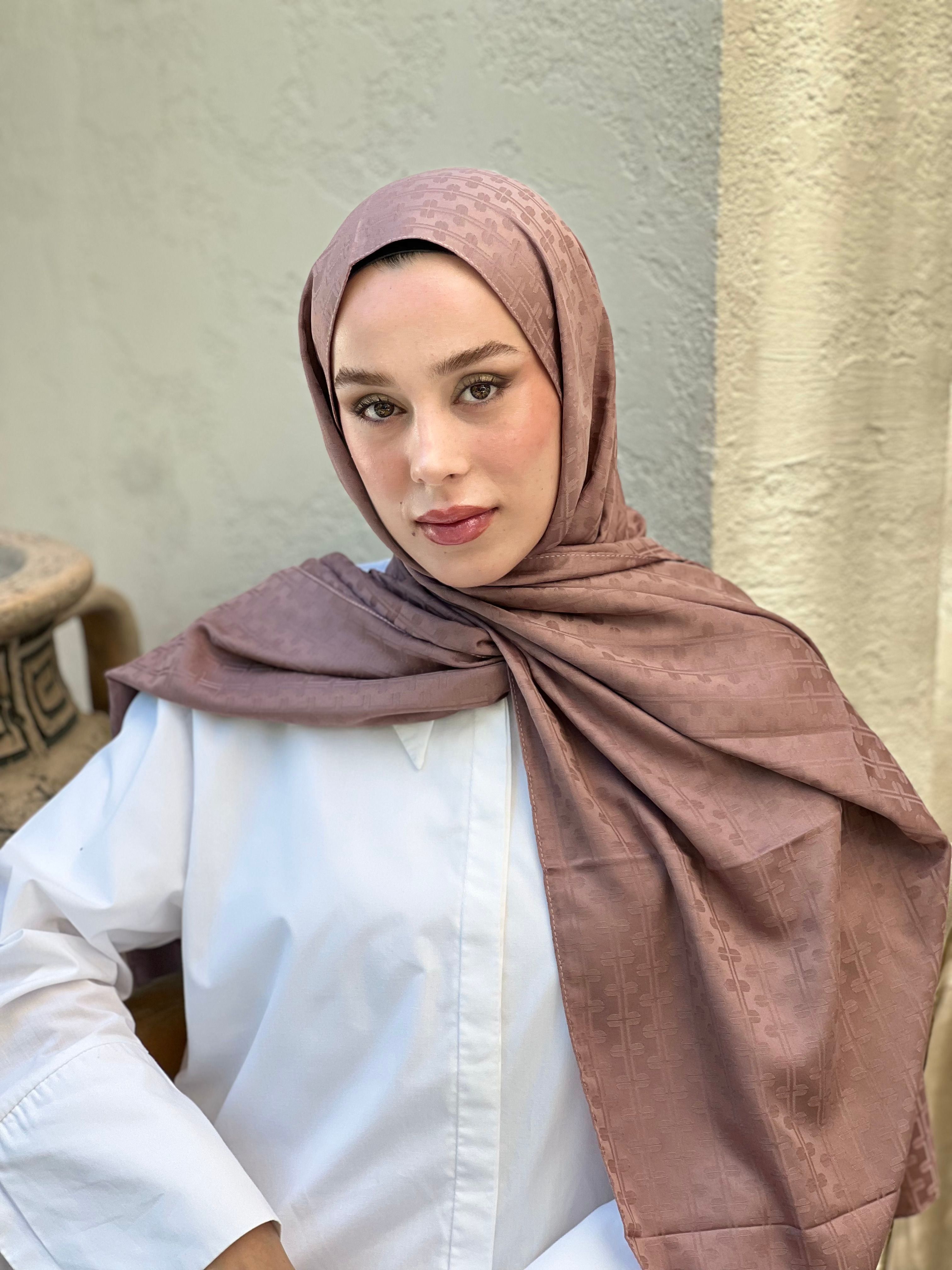İpeksi Jakar Serisi Melosia Desen Şal - Tozlu Kahve
