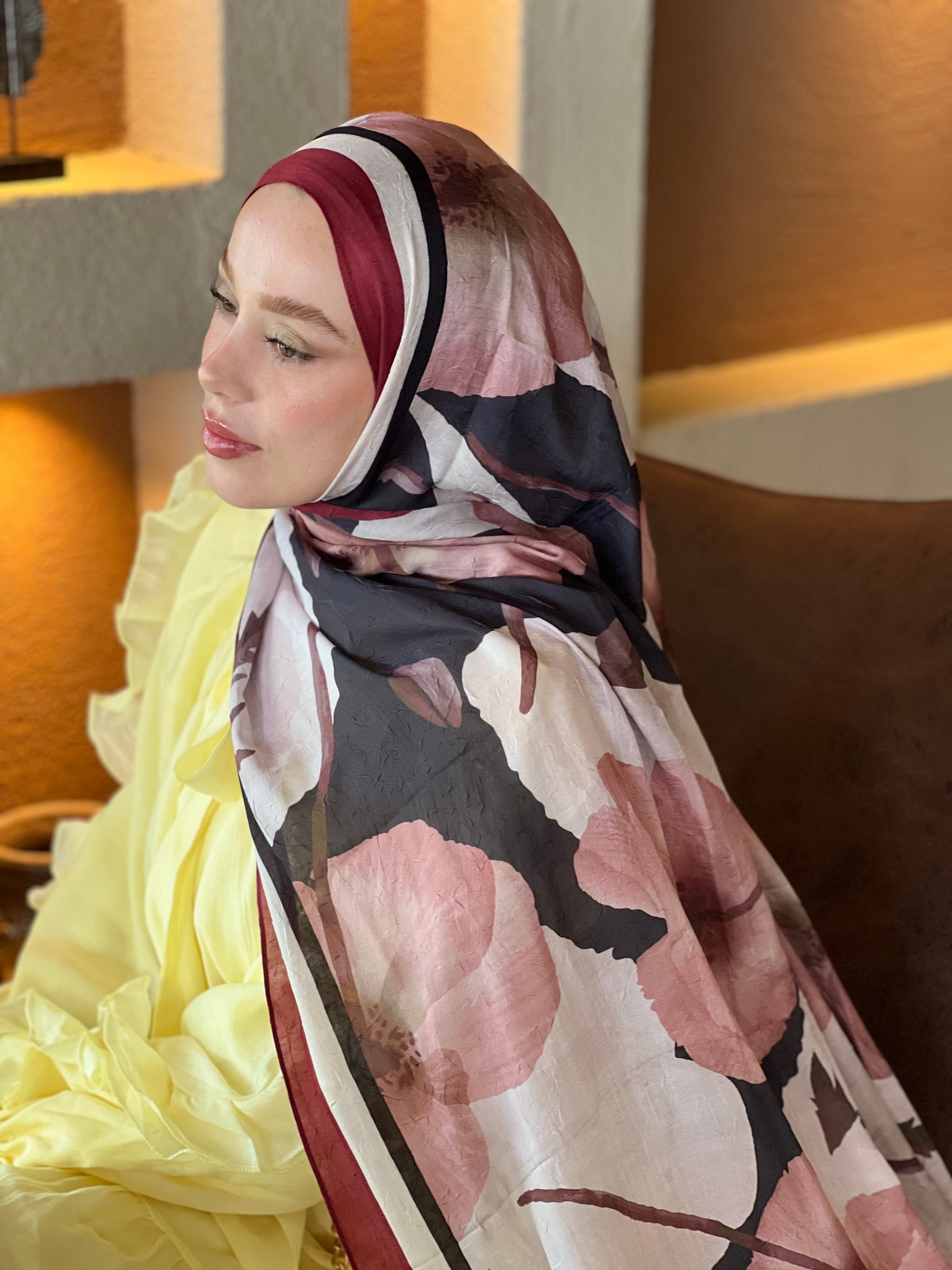 Poppy Pattern Bamboo Shawl - Cherry