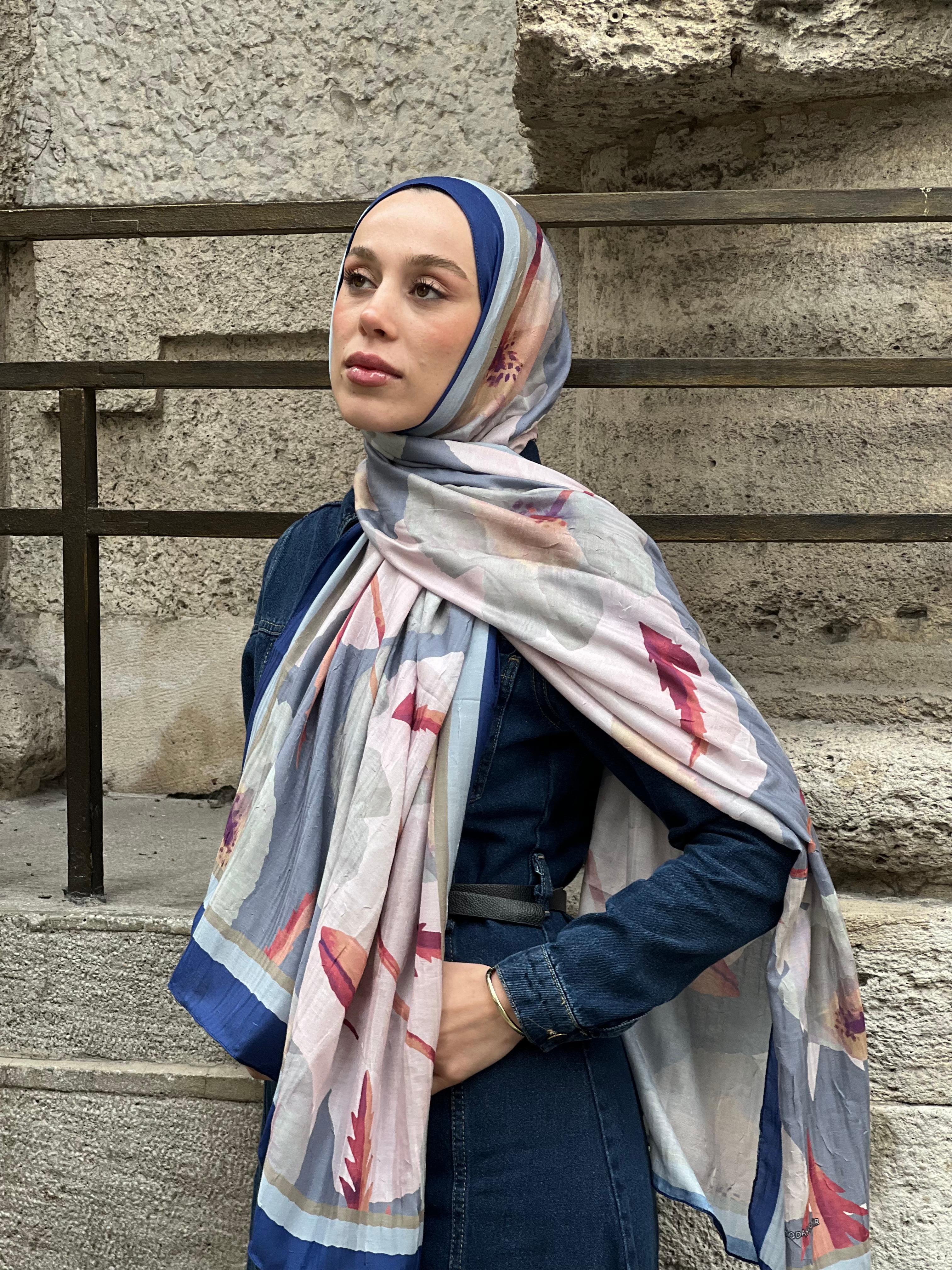 Poppy Pattern Bamboo Shawl - Dark Blue