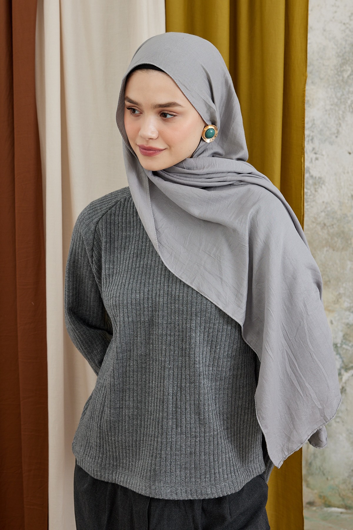 Modal Shawl Series - Duman