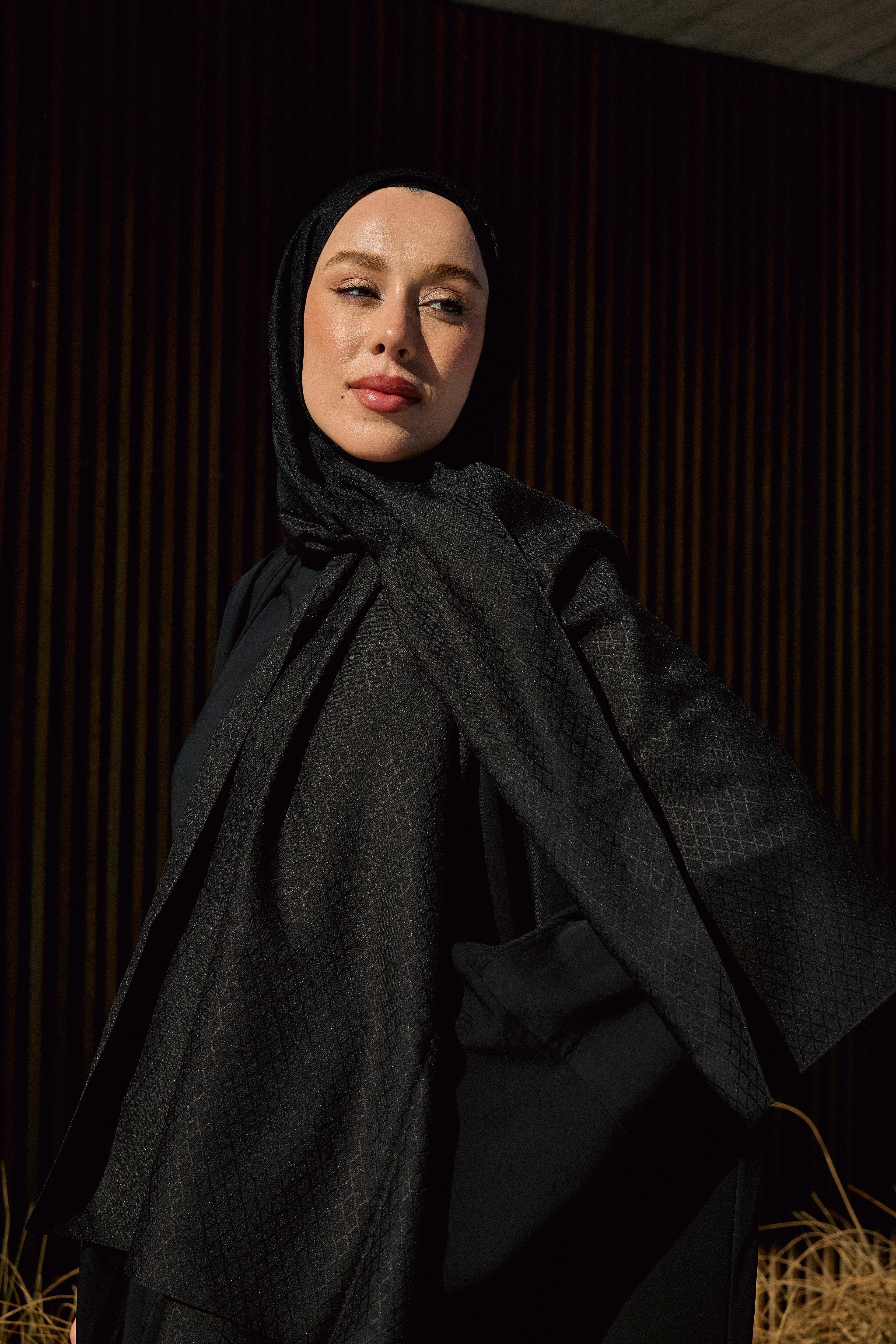 Soft Jacquard Series Pearl Rhythm Pattern Shawl - Black