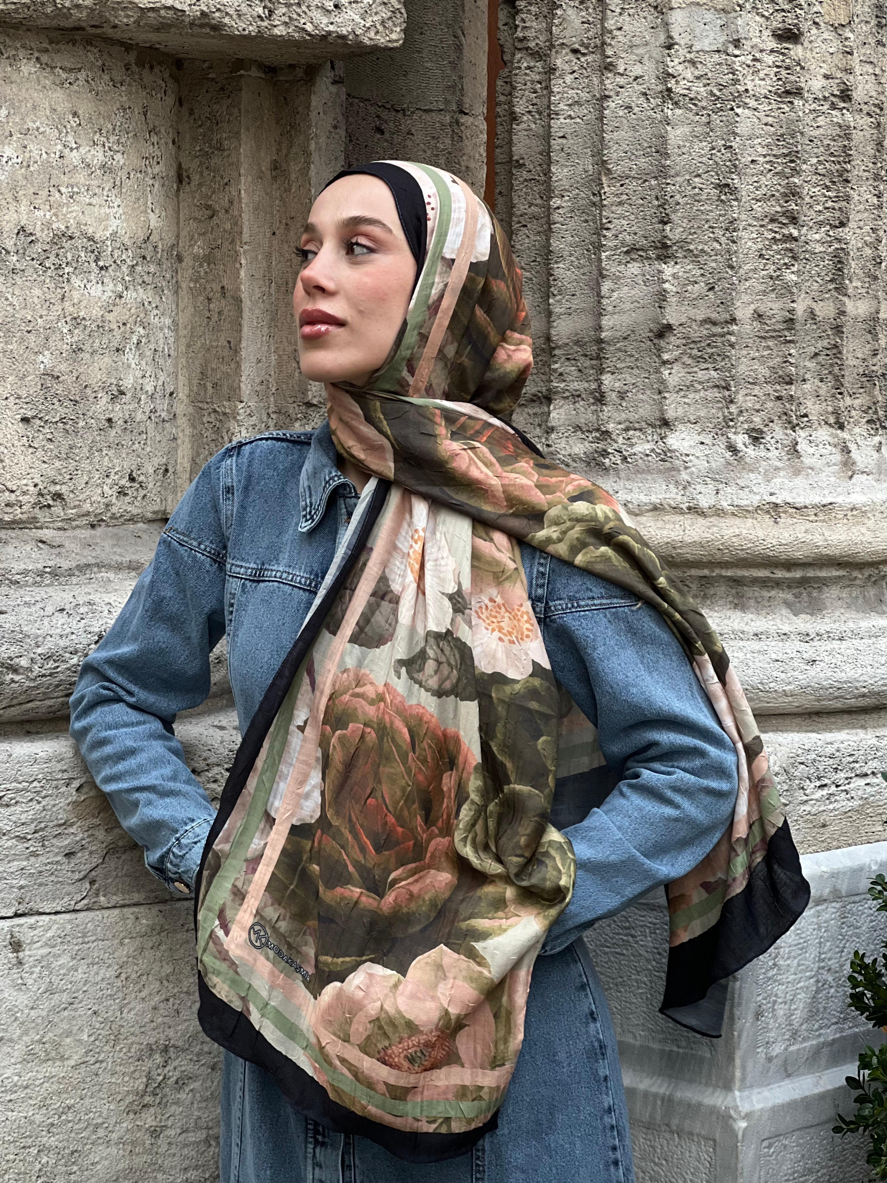 Gül Desen Bambu Şal - Siyah-Yeşil