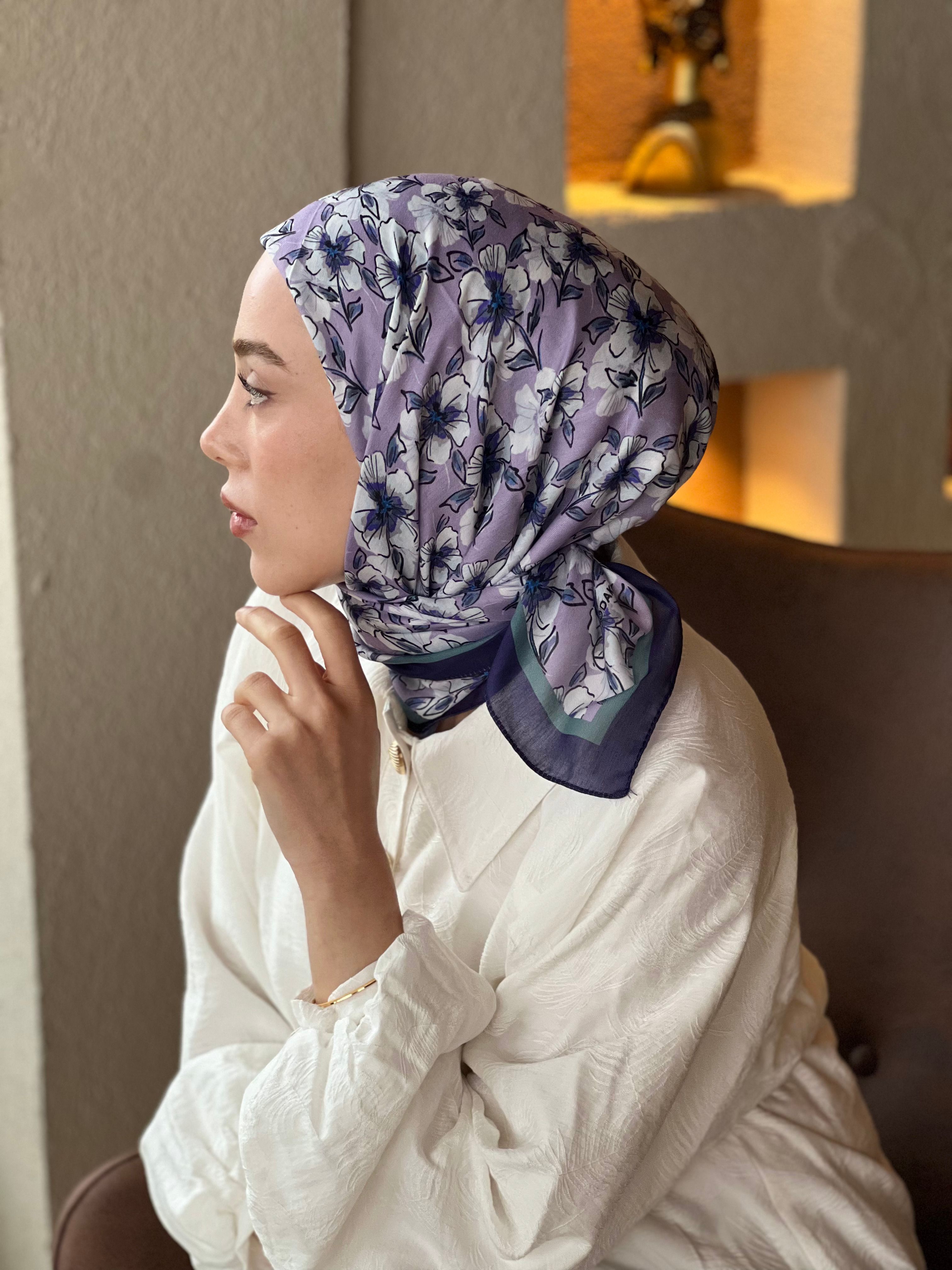 Freesia Pattern Cotton Scarf