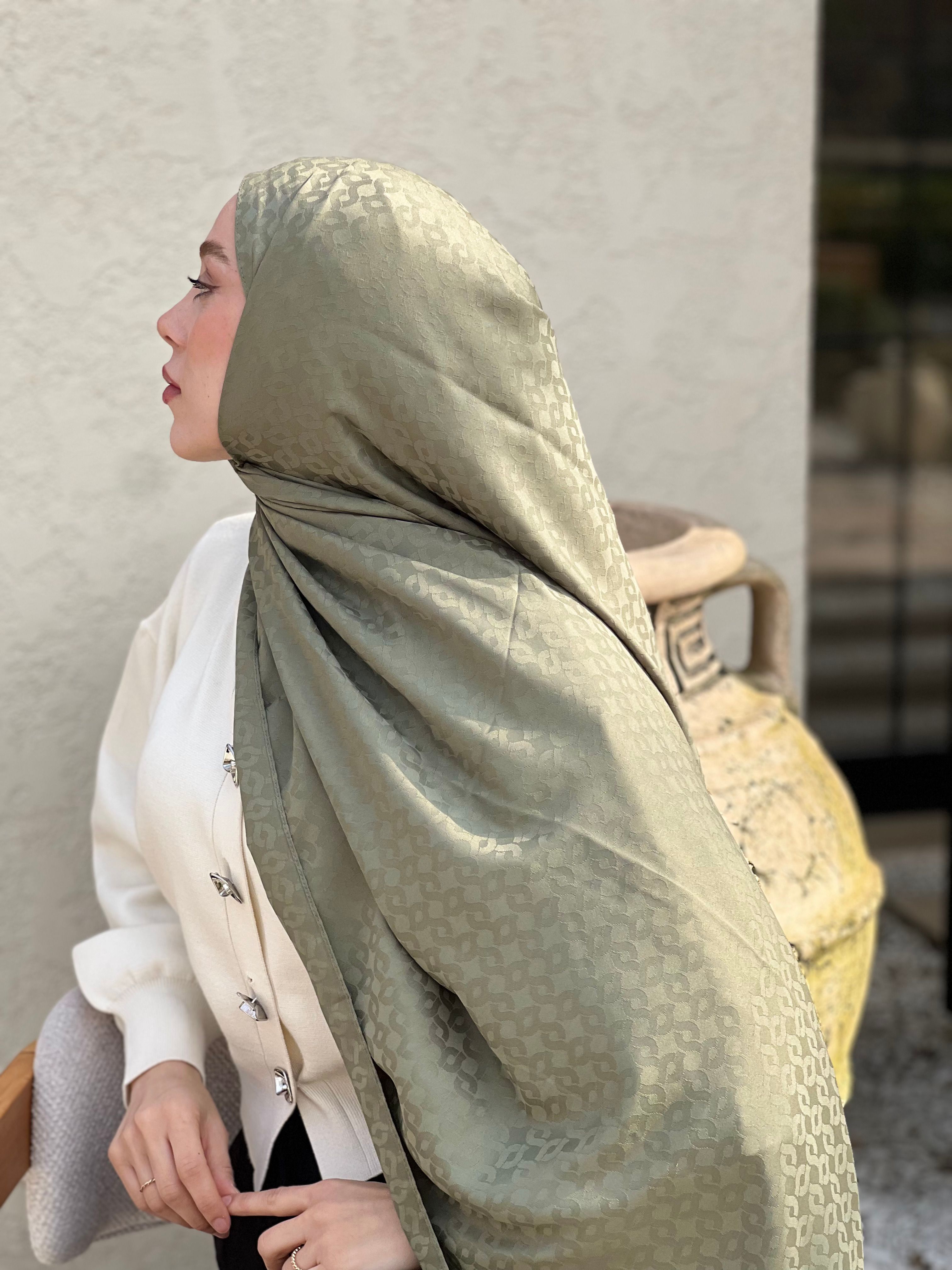 Silky Jacquard Series Linn Pattern Shawl - Green Tea