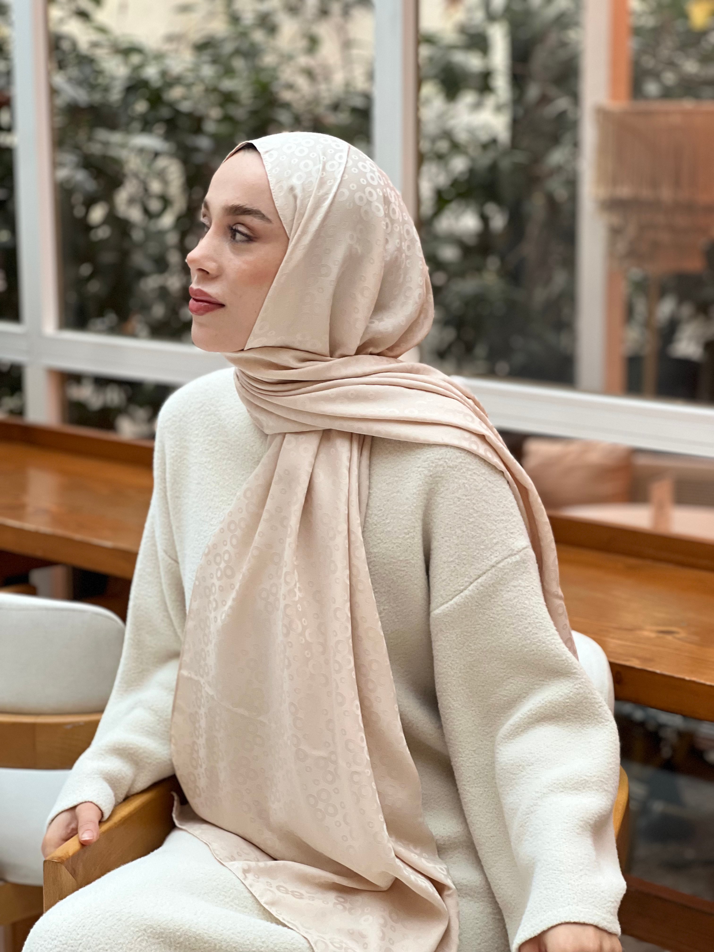 Silky Jacquard Series Bubble Pattern Shawl