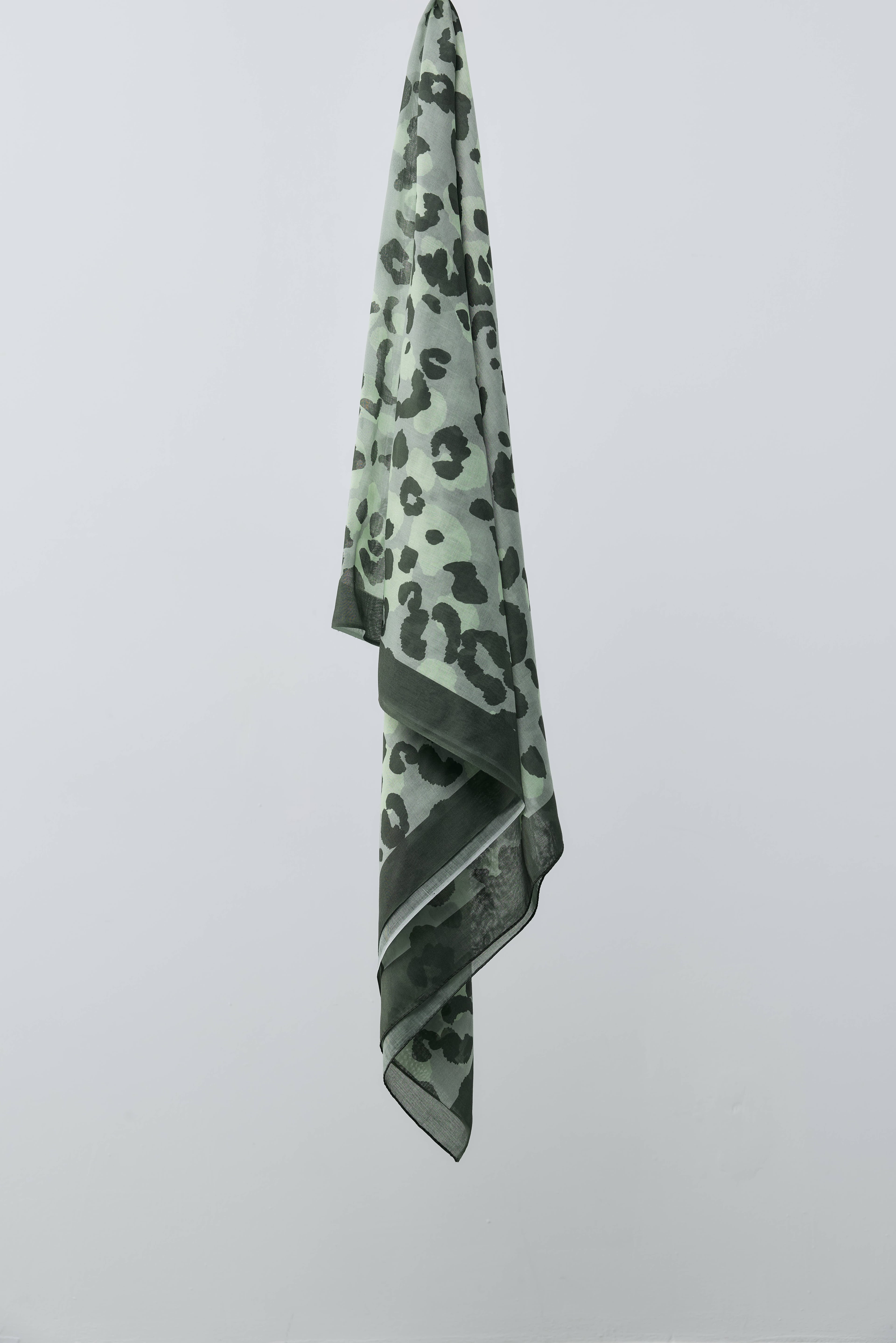 Leopar Desen Aya Şal