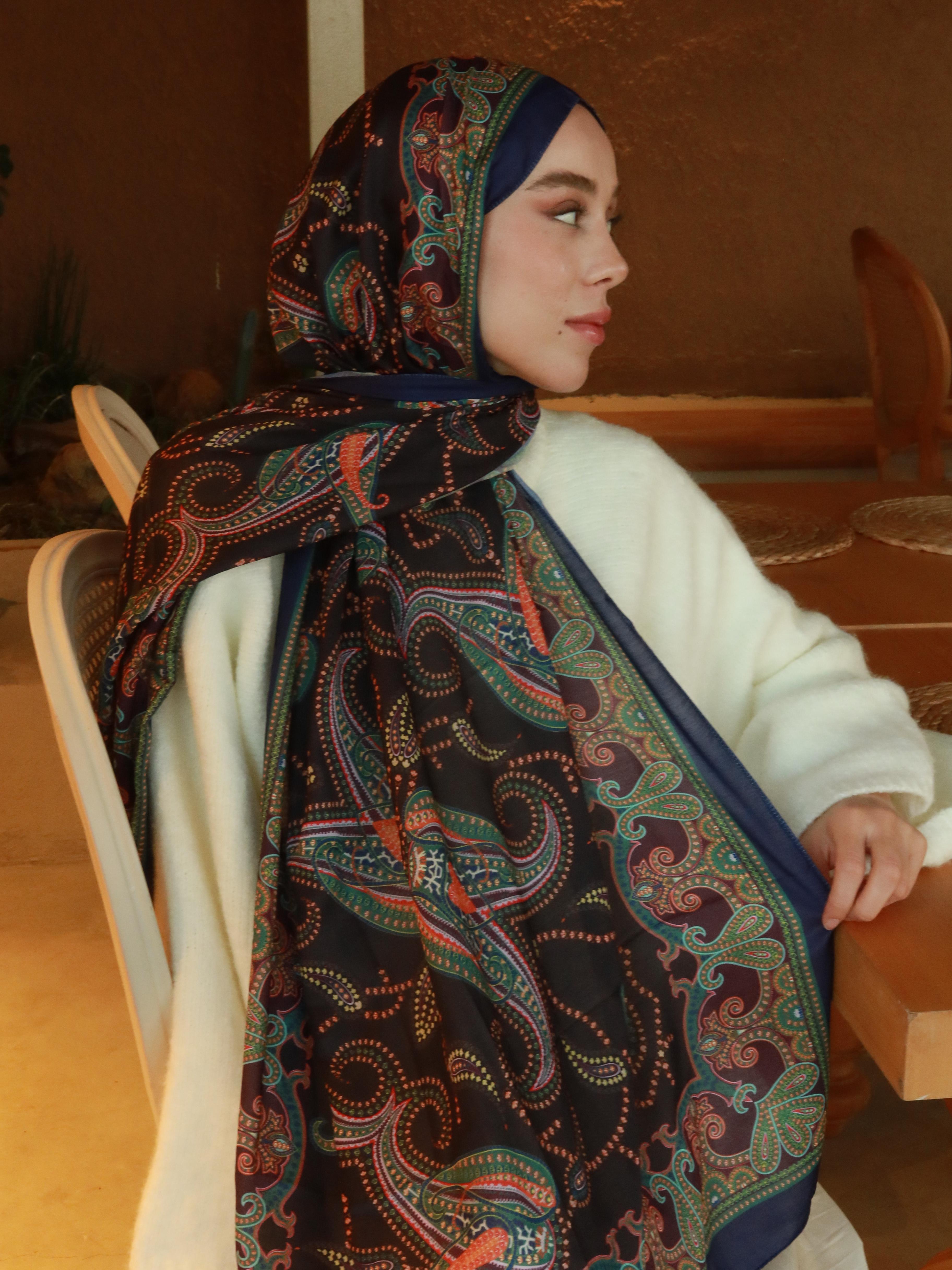 Paisley Pattern Cotton Shawl - Dark Blue