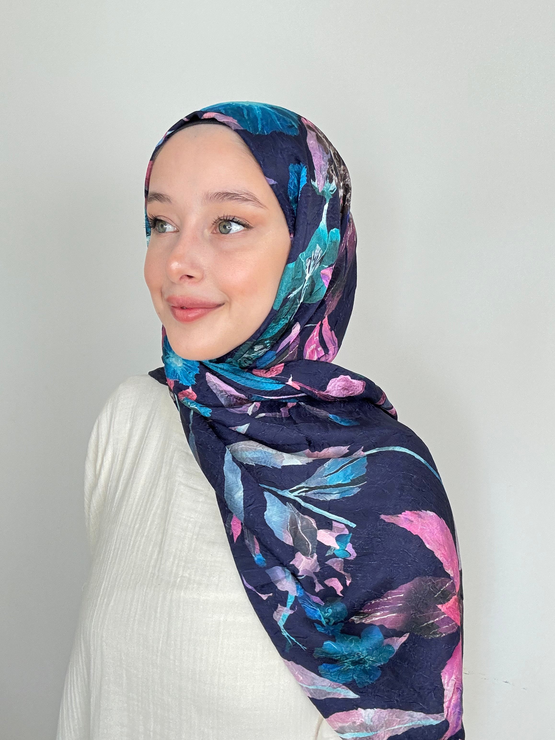 Aquarel Flower Pattern Bright Bamboo Shawl - Lacivert