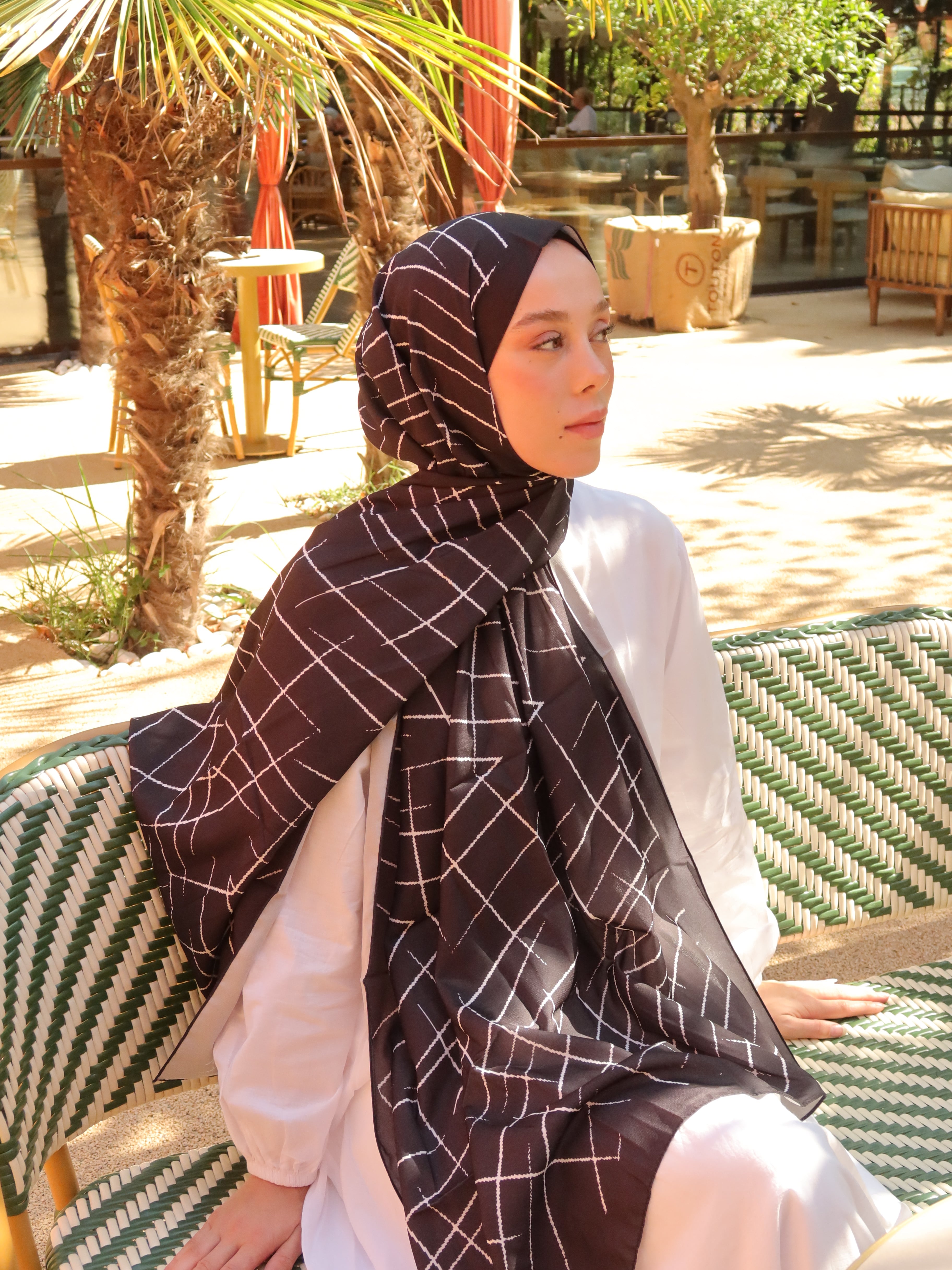 Black And White Medine İpeği Şal  - Linelle Desen