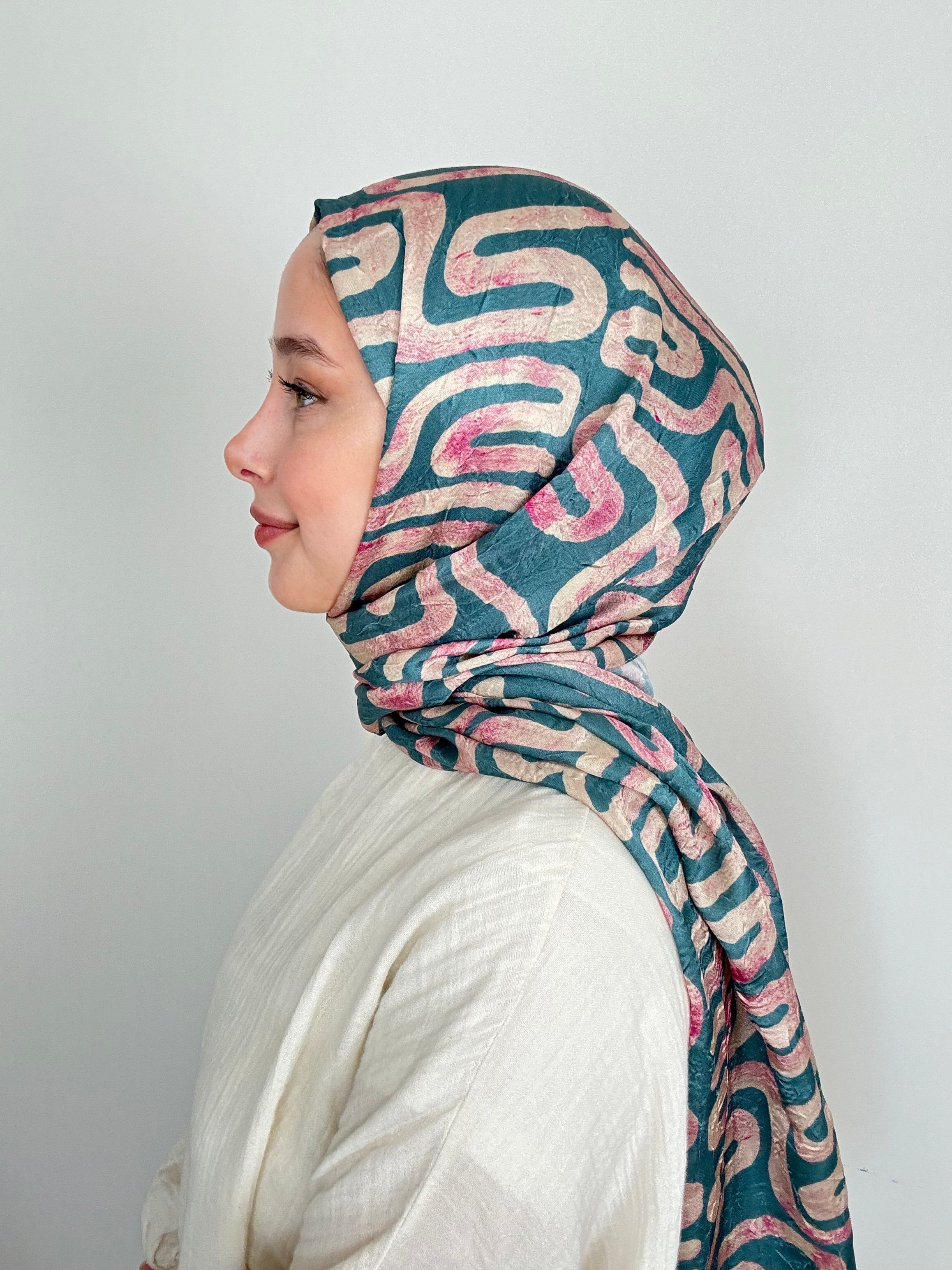 Abstract Wave Pattern Bright Bamboo Shawl - Petrol-Pembe