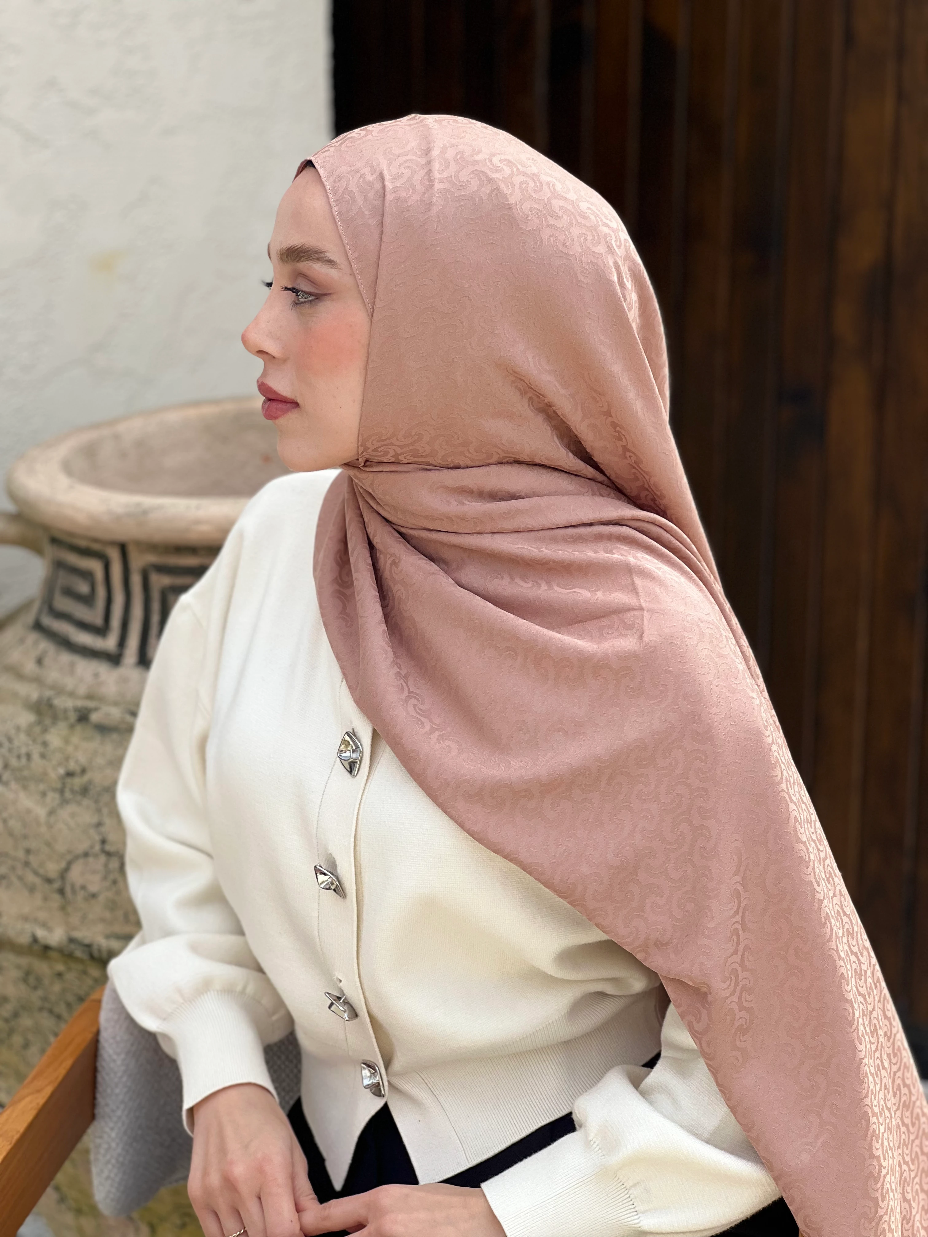 Silky Jacquard Series Braiding Pattern Shawl