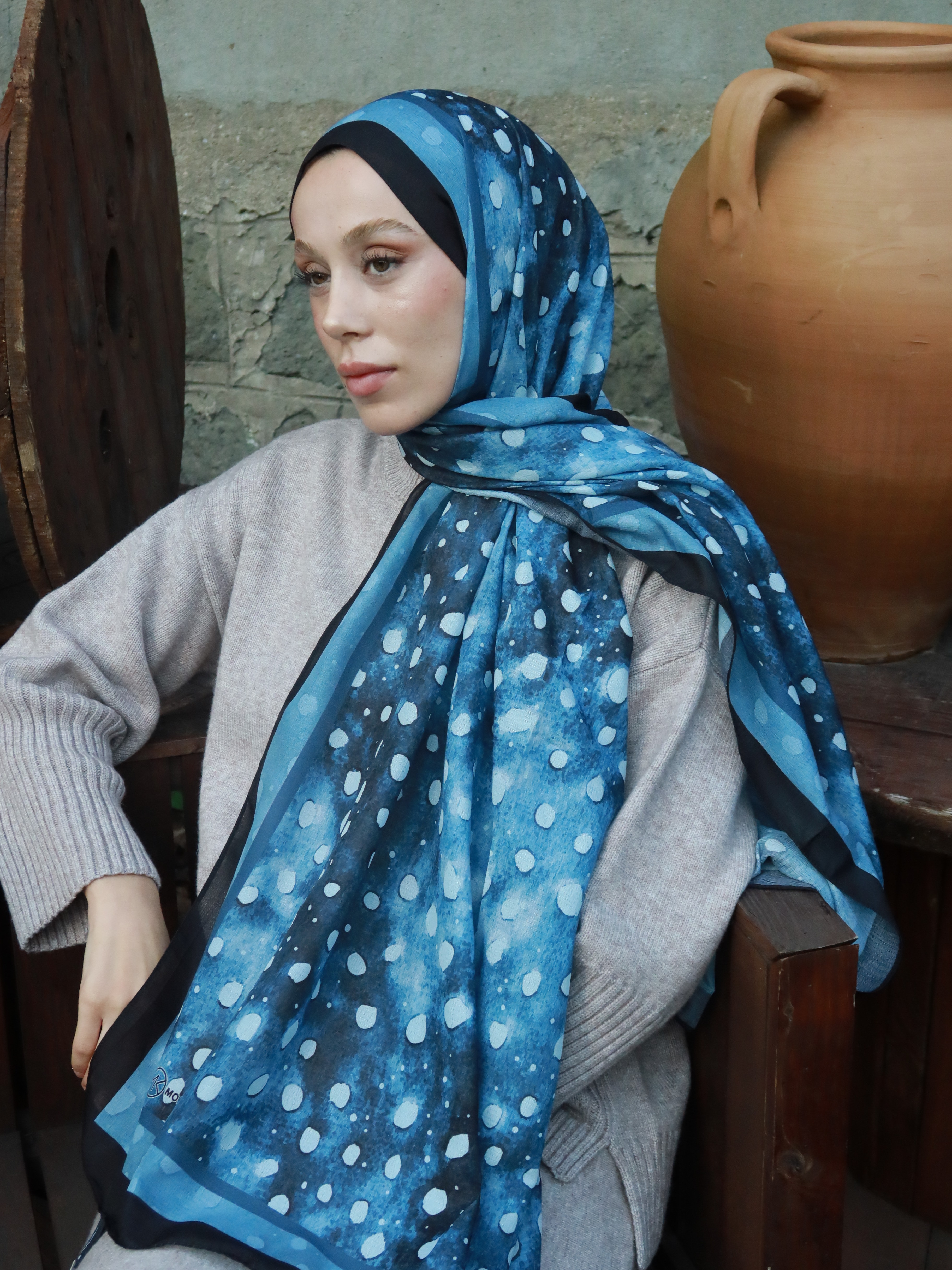 Geyik Desen Lina Şal - Siyah-Mavi