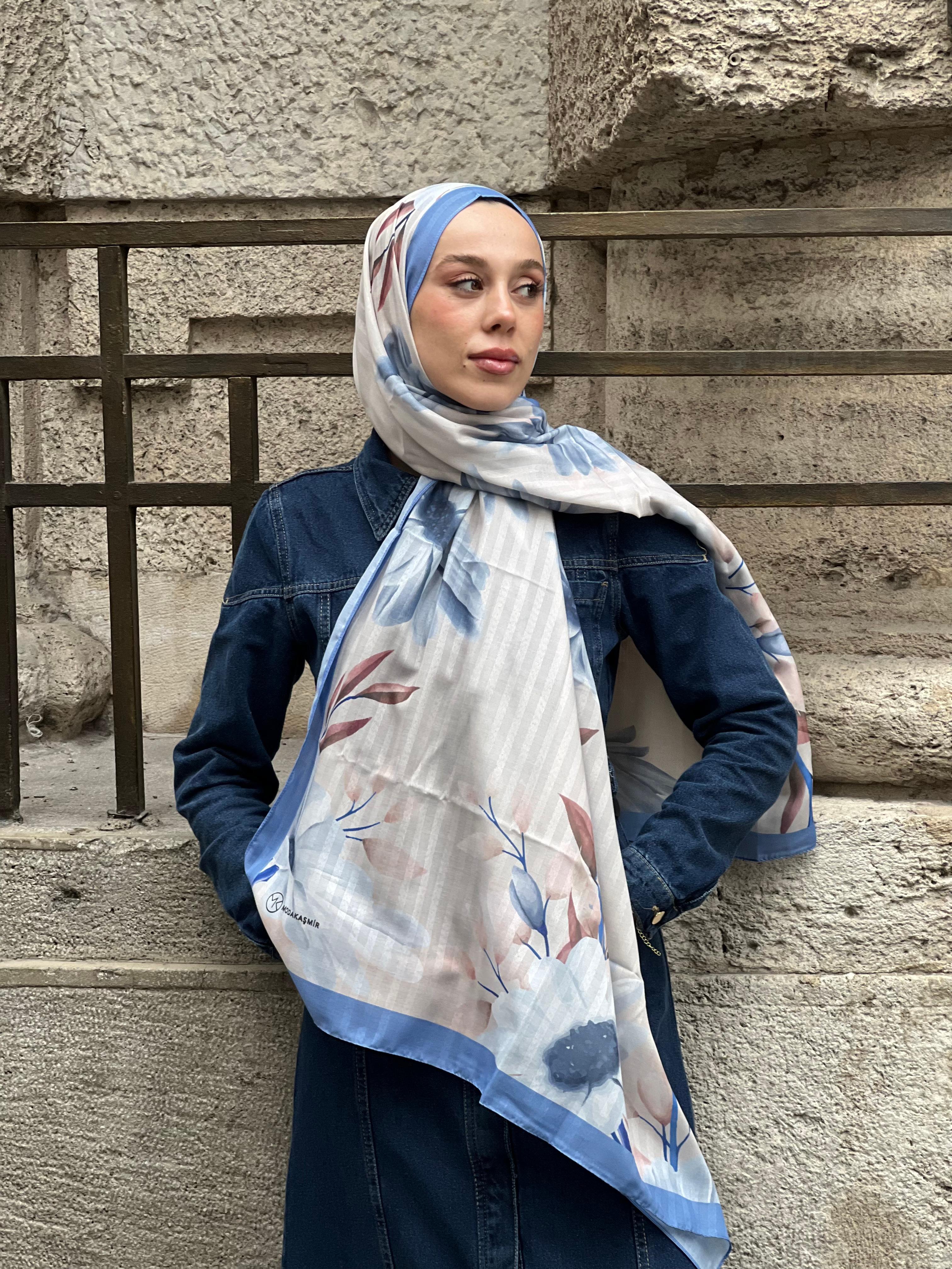 Kamelia Pattern Striped Shawl - Blue