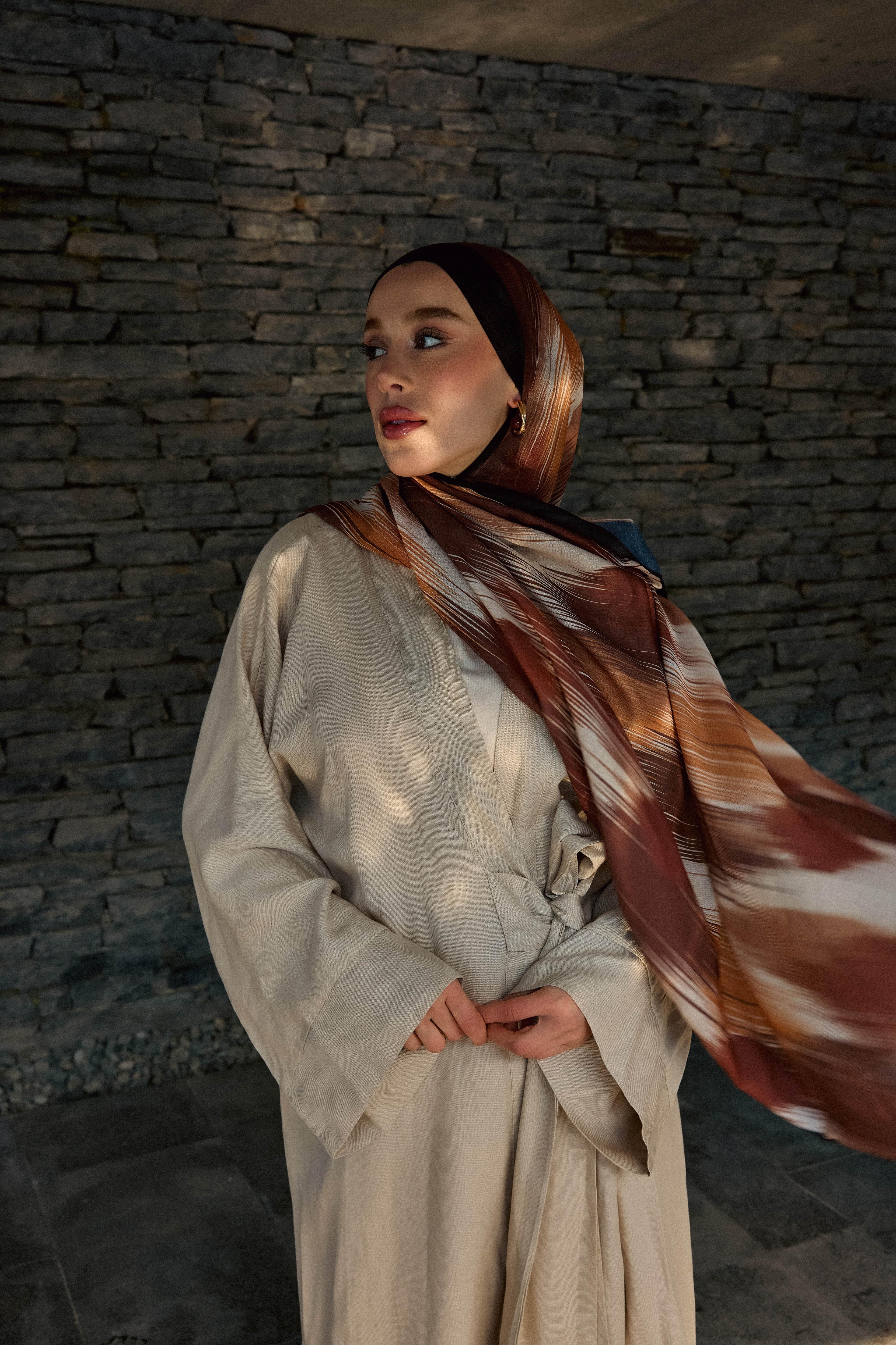 Vakkas Pattern Lina Shawl - Black-Caramel