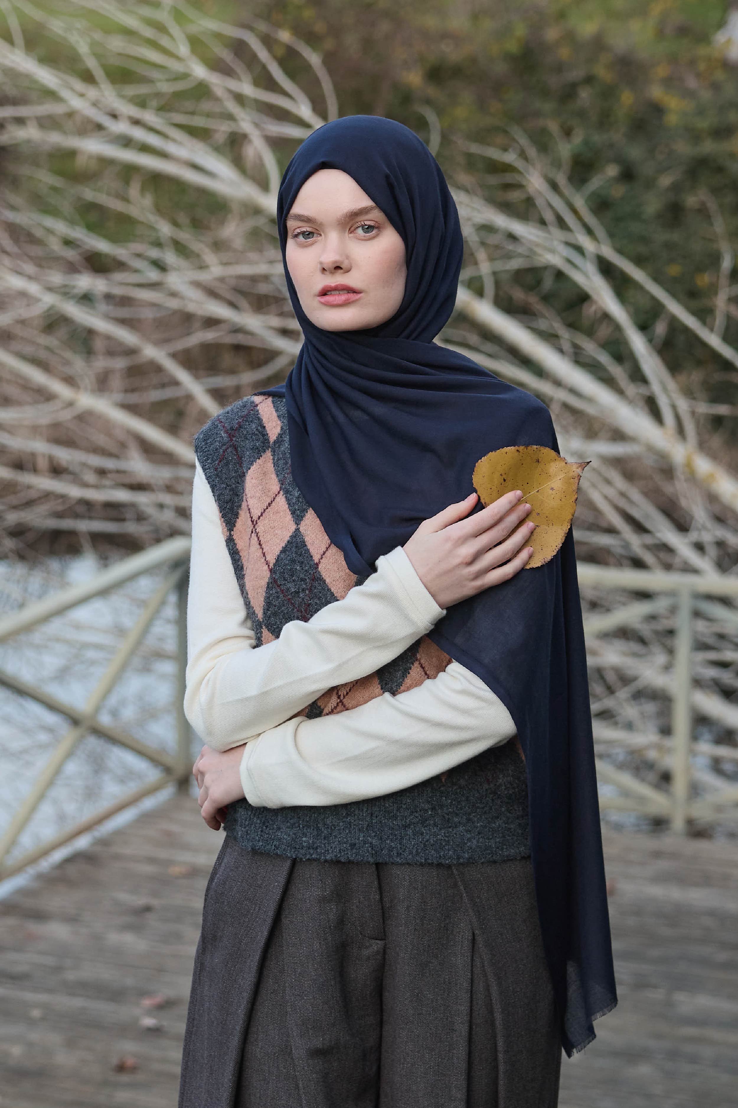 Liora Viskon Şal - Koyu Lacivert