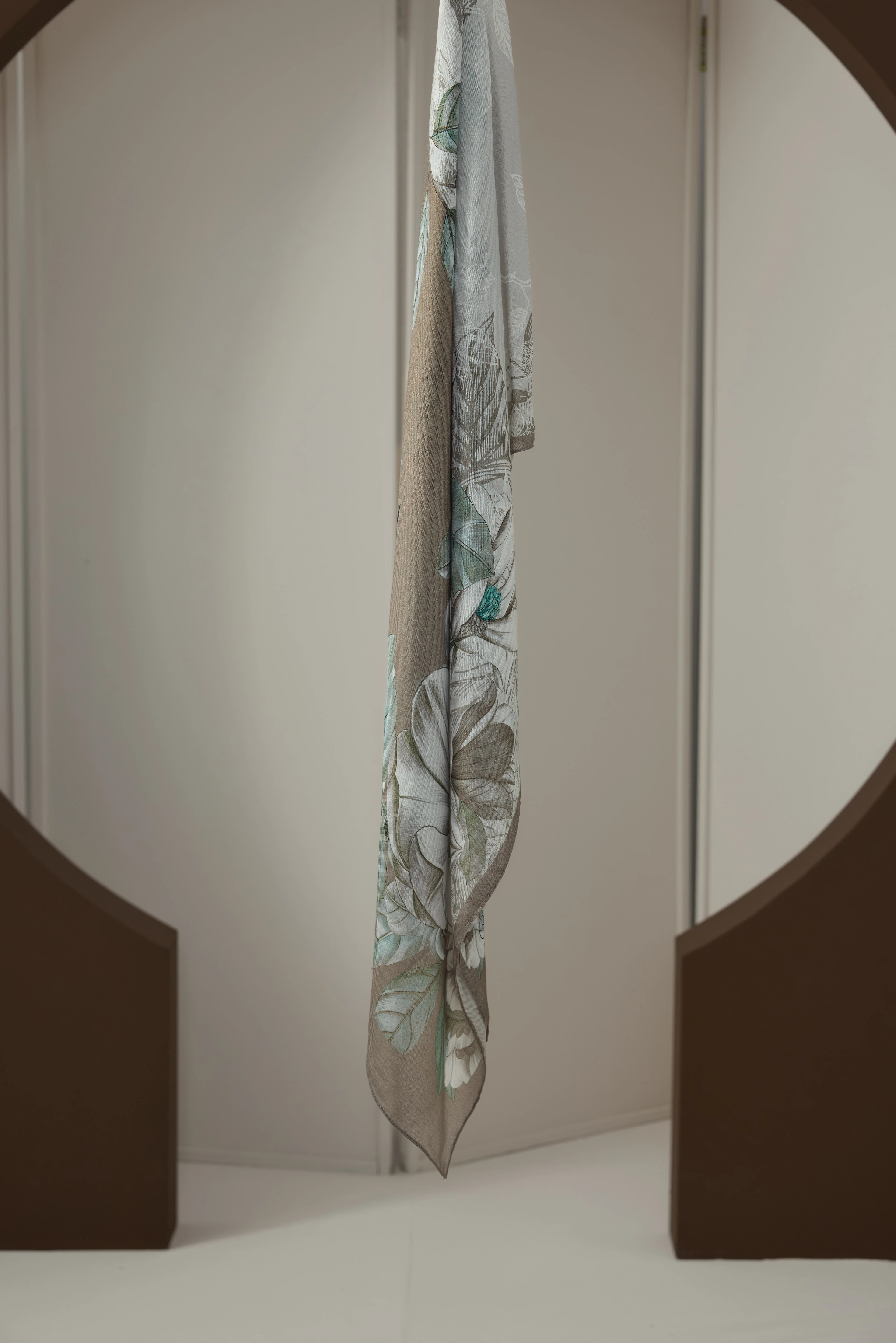 Moran Desen - Antik Bej