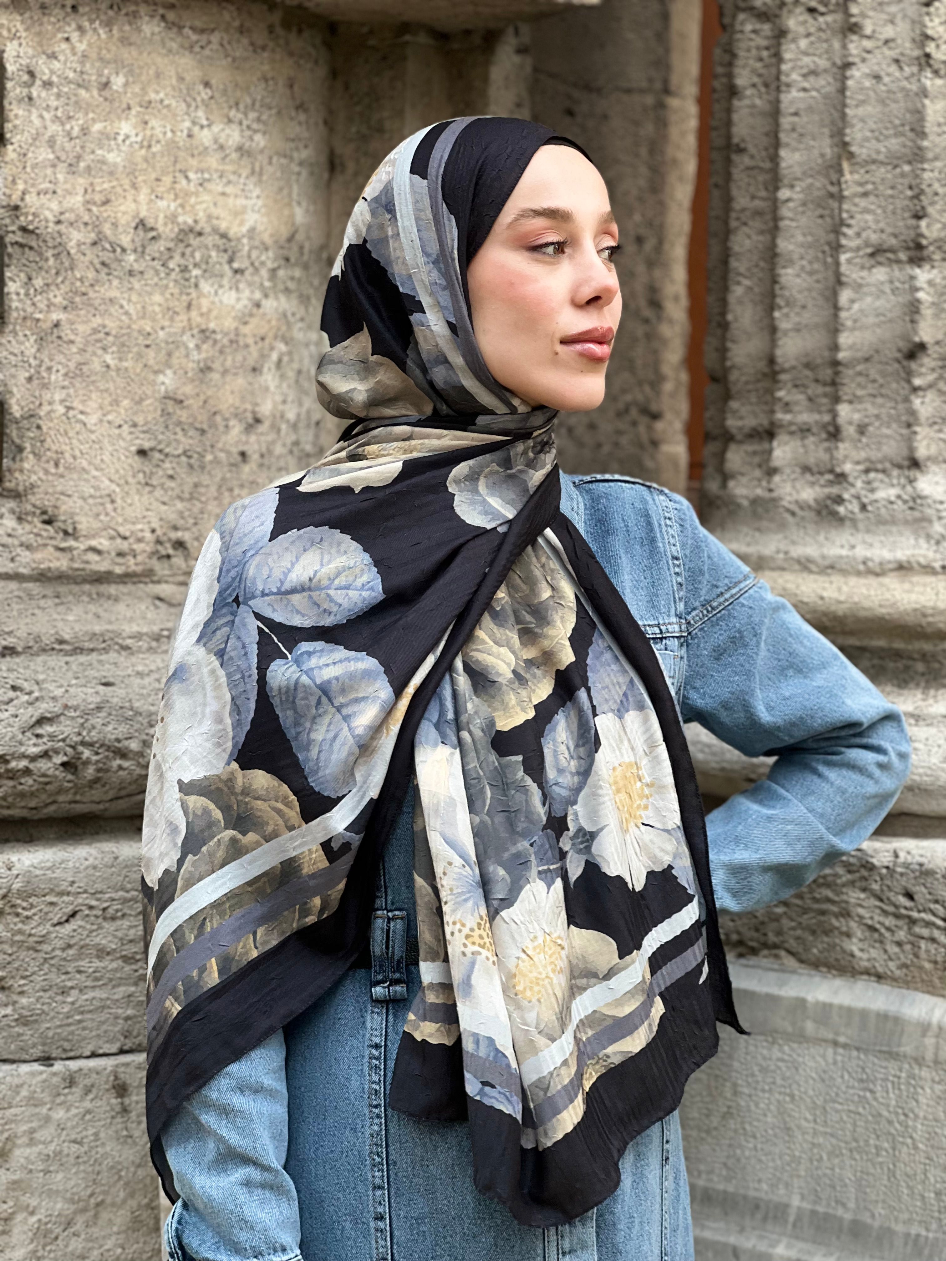 Rose Pattern Bamboo Shawl