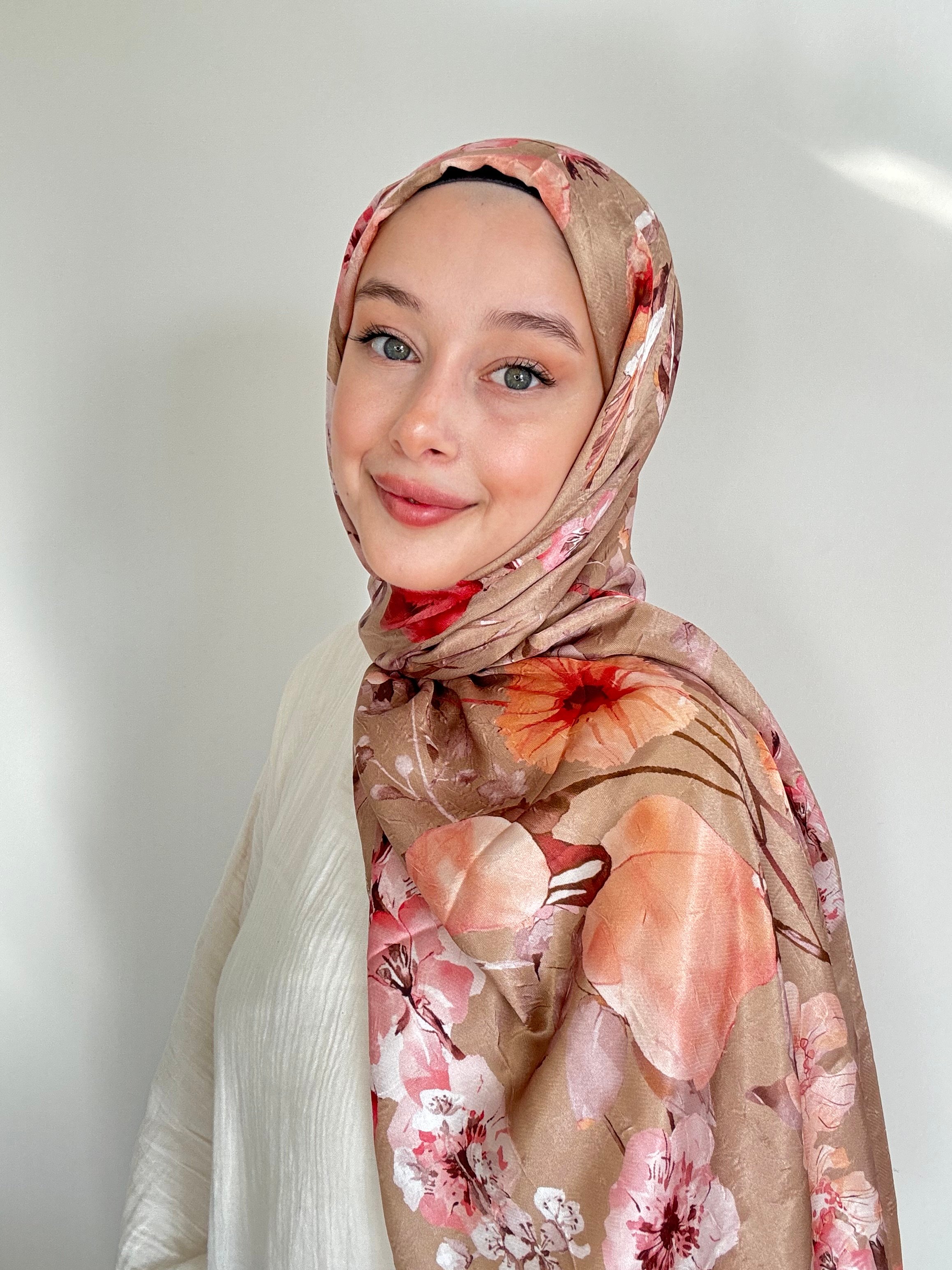 Aquarel Flower Pattern Bright Bamboo Shawl - Vizon