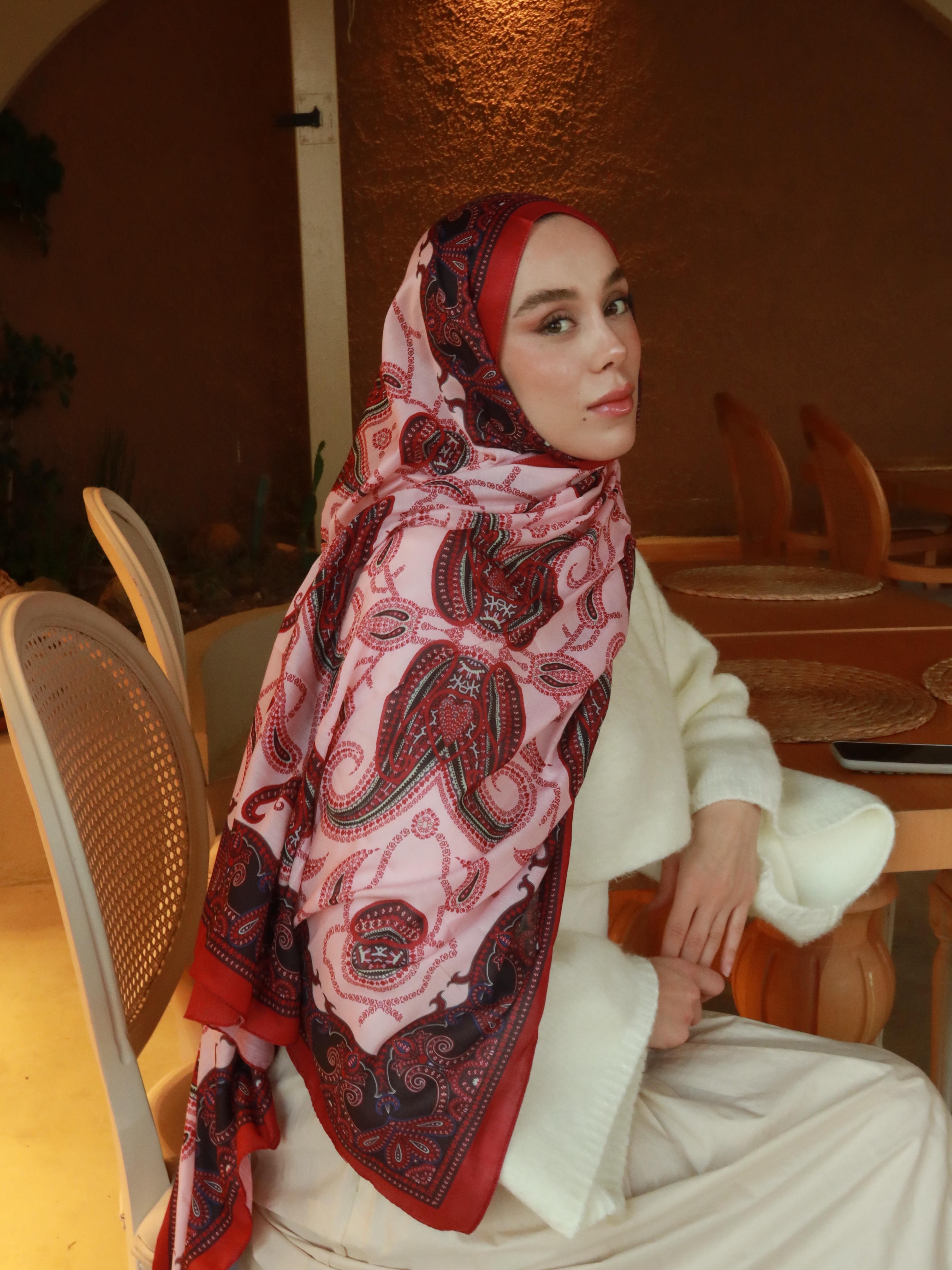 Paisley Pattern Cotton Shawl - Red