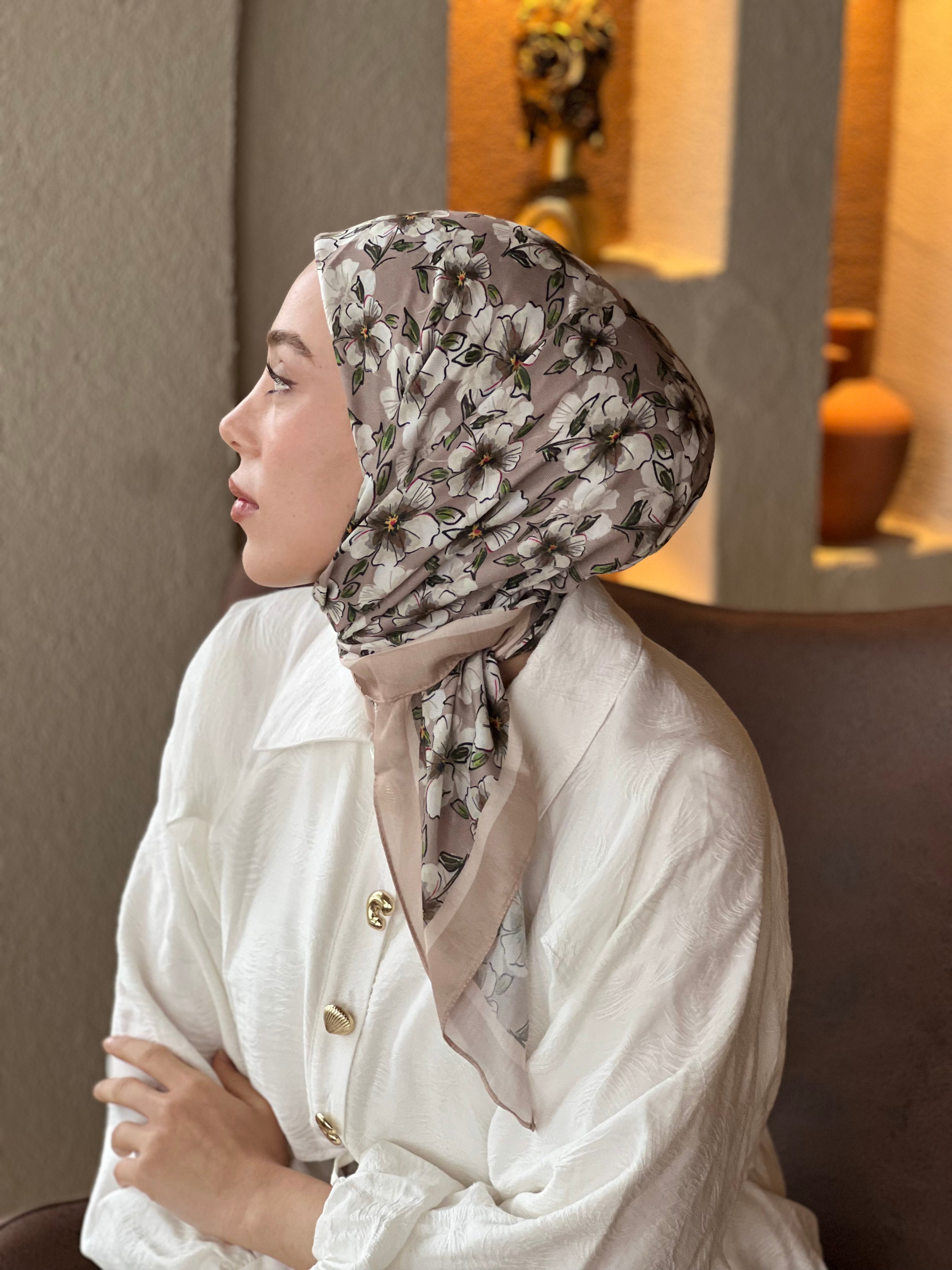Freesia Pattern Cotton Scarf
