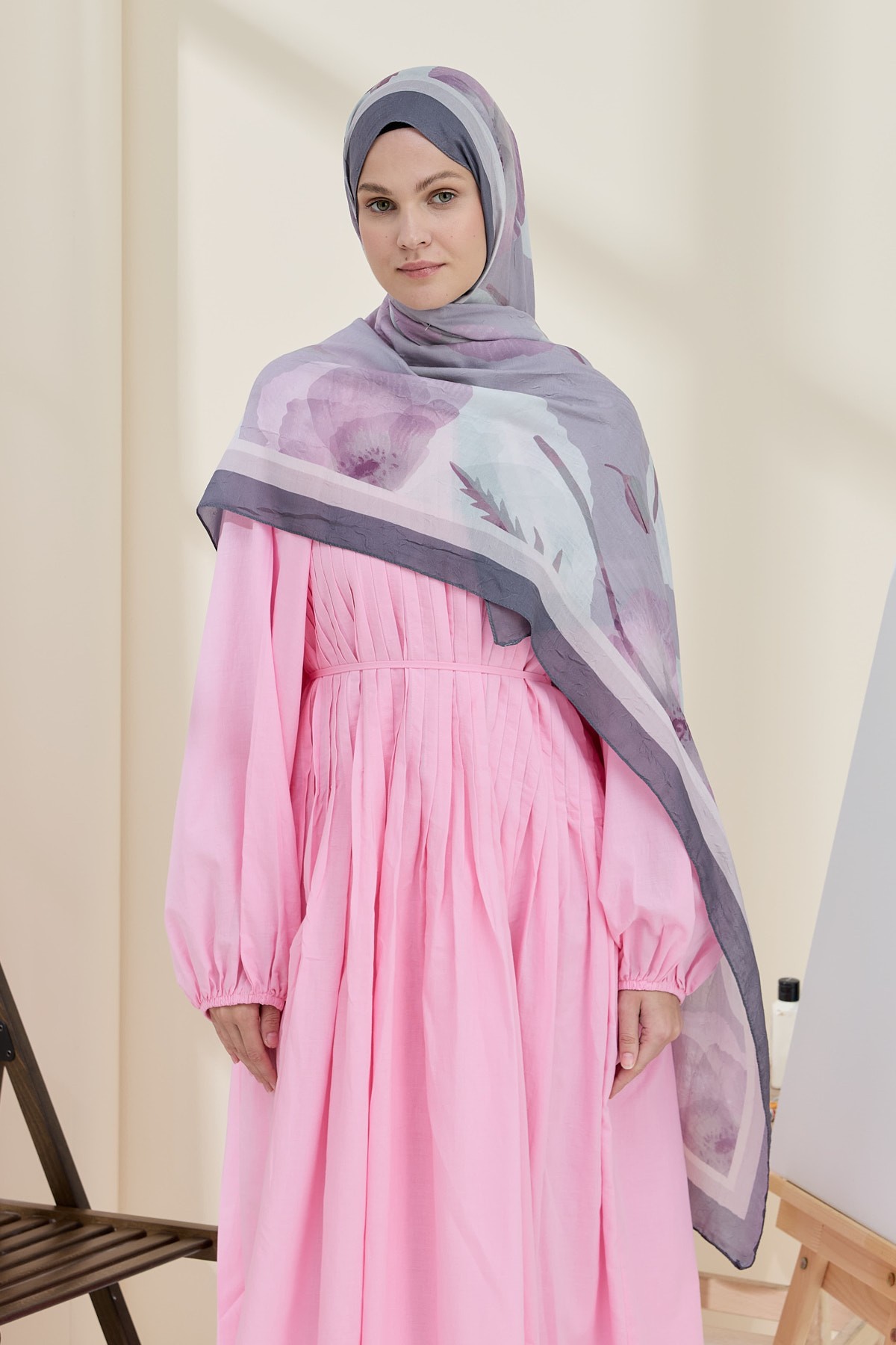 Poppy Pattern Bamboo Shawl - Dark Grey