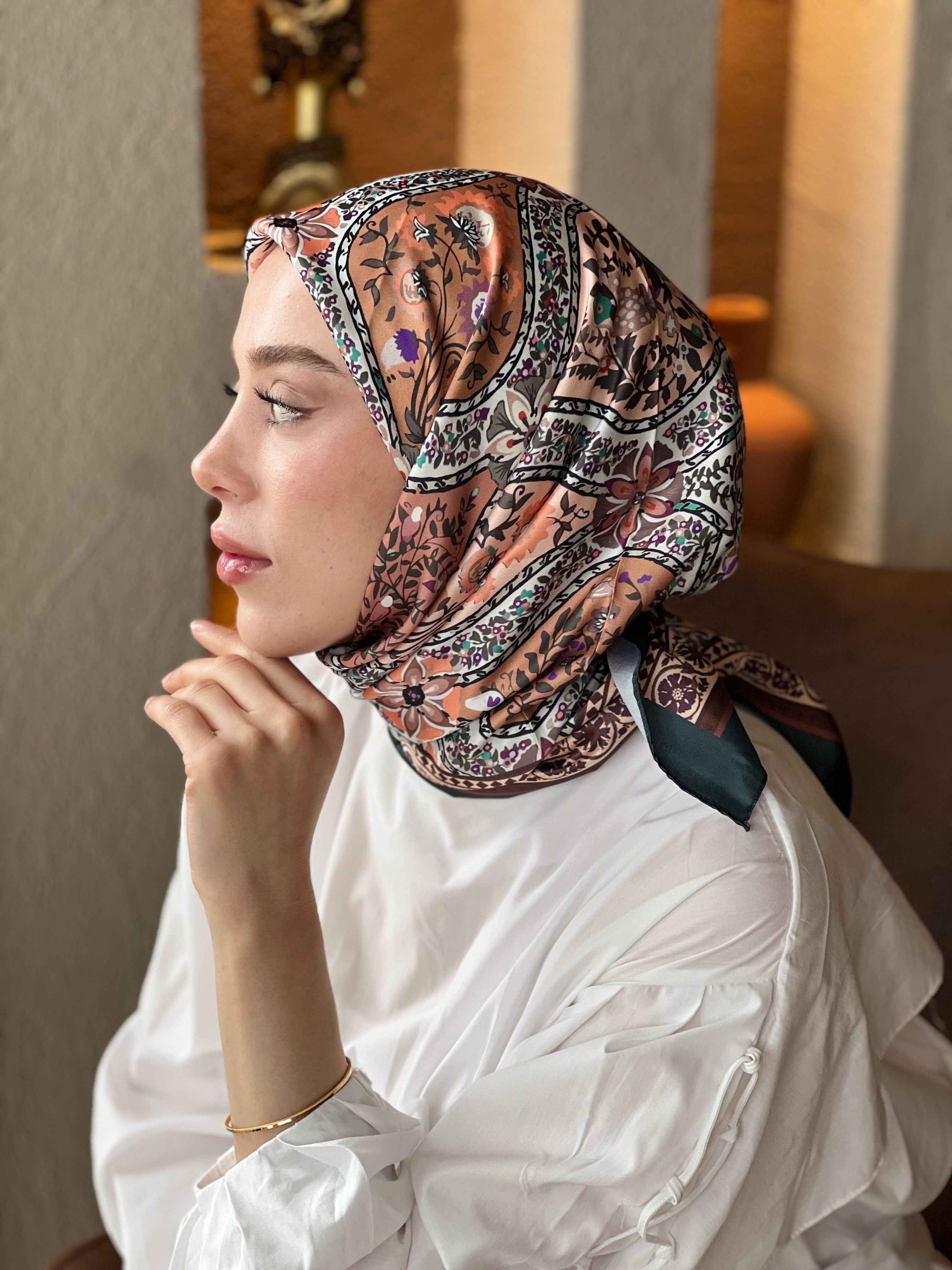 Abelia Pattern Tanca Scarf