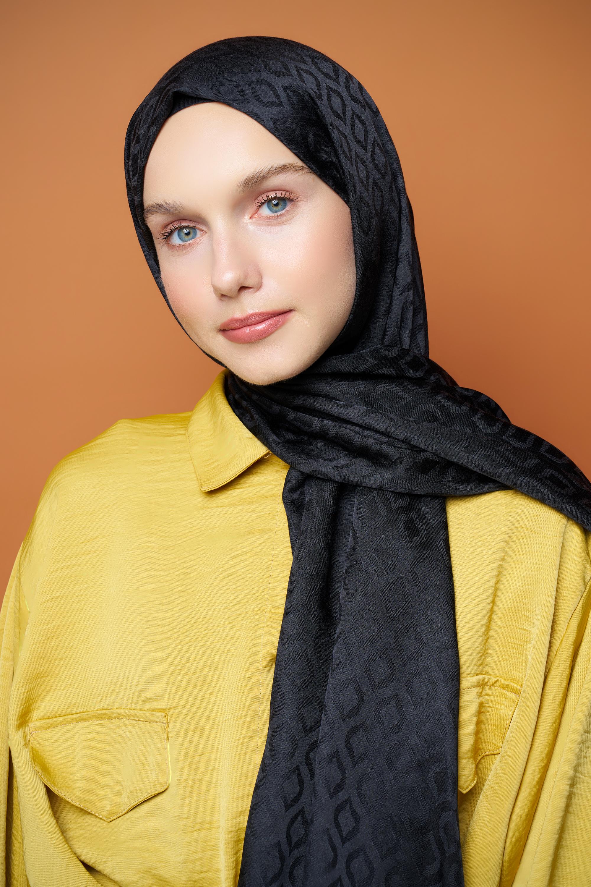 Silky Jacquard Series Shell Pattern Wrap - Siyah