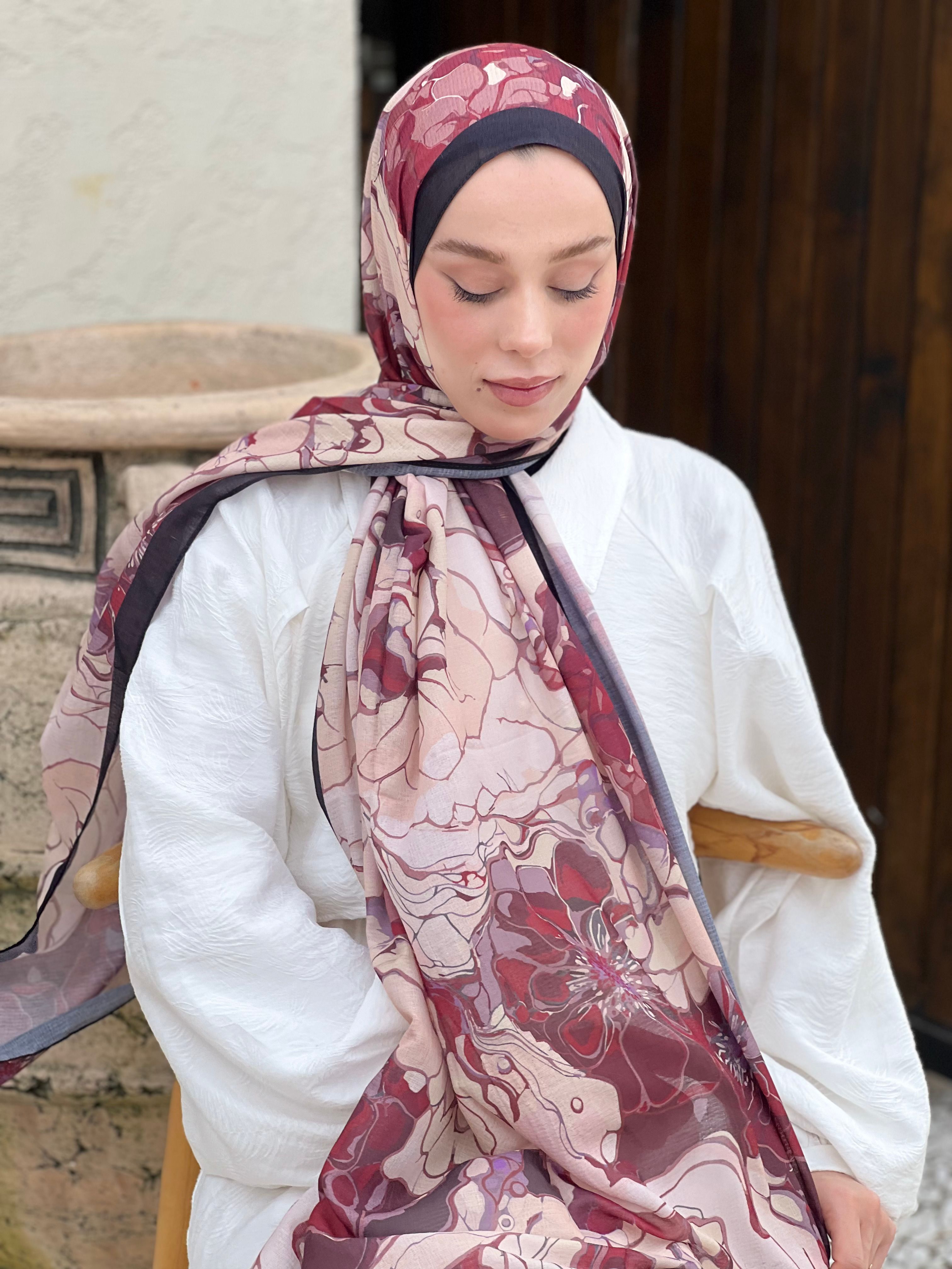Alice Pattern Lina Shawl - Black-Burgundy