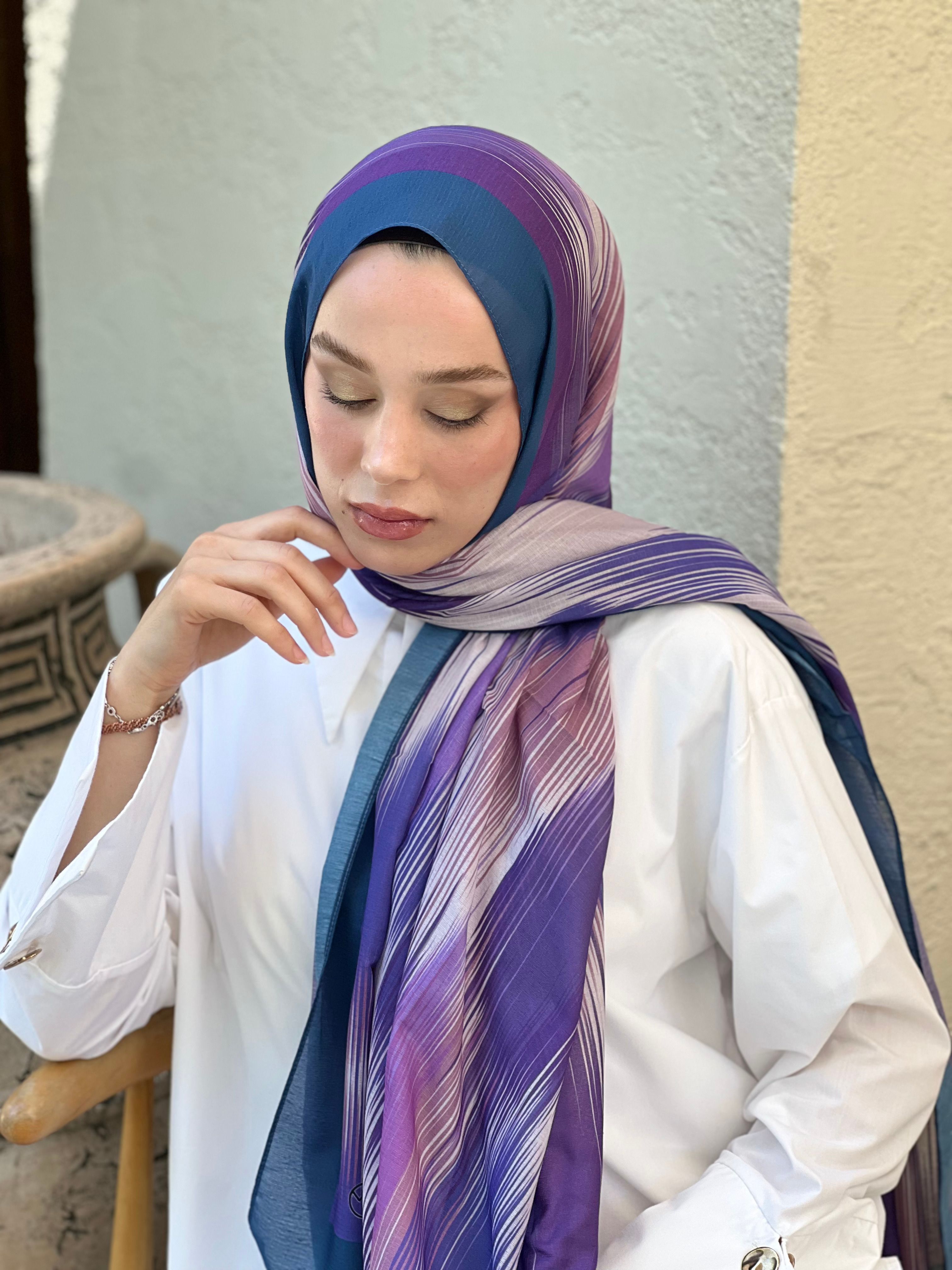 Vakkas Pattern Lina Shawl - Dark Petroleum