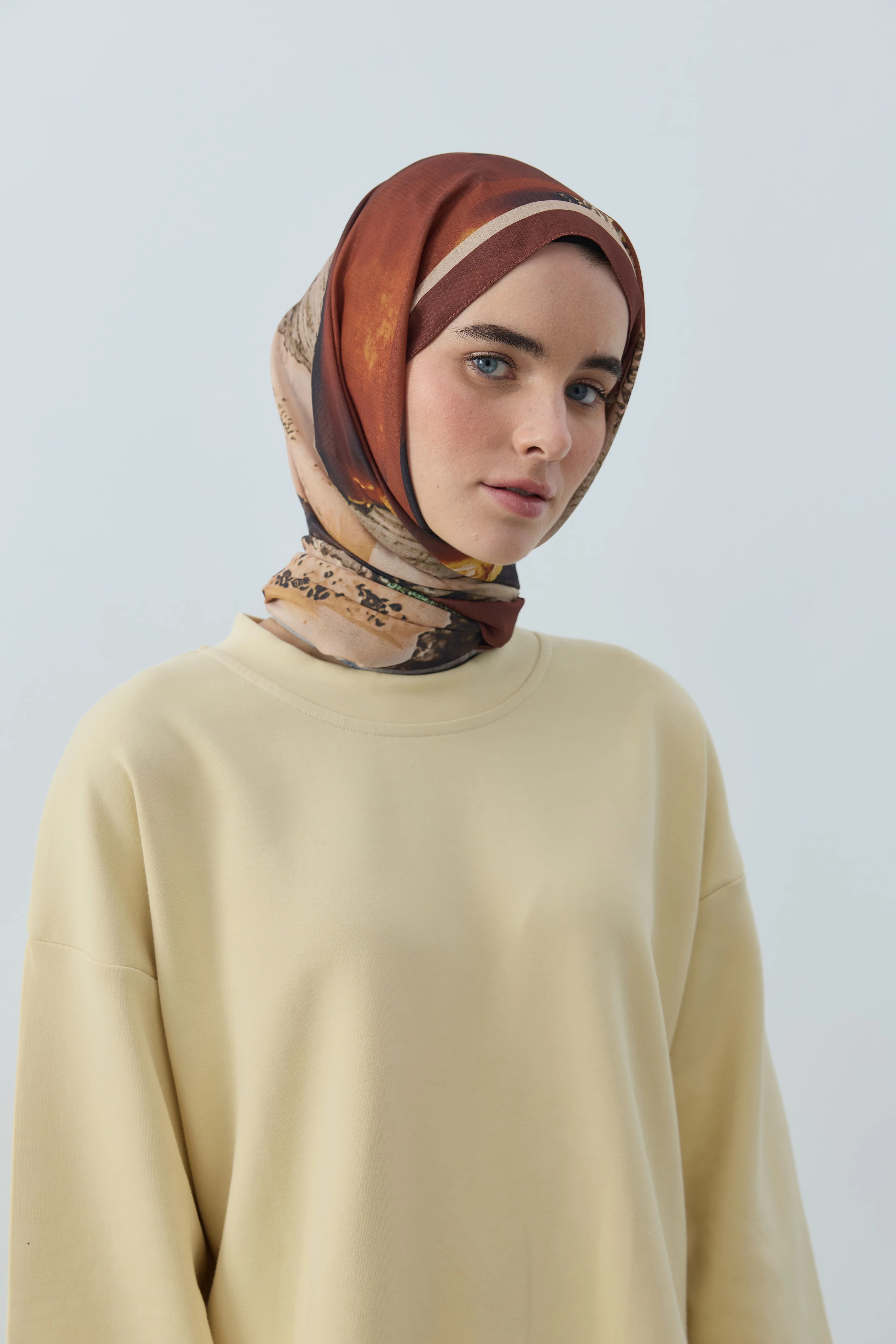 Ardora Desen Lina Şal