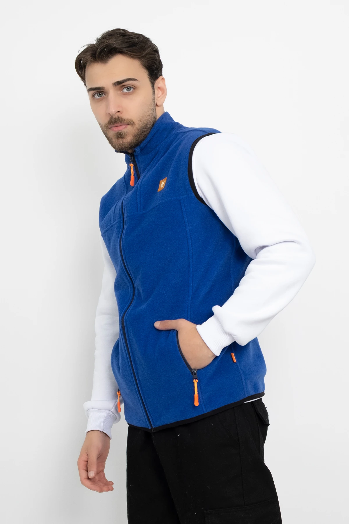 Unisex Traşlanmış Tüylenmez Armalı Cepli Polar Yelek Standart Tam Fermuarlı Soğuk Geçirmez Yelek