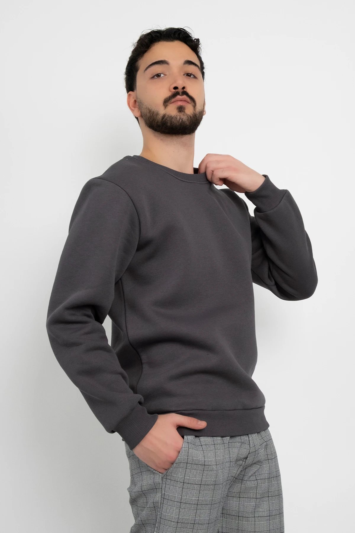 Basic Baskısız 3 İplik Unisex Cepsiz Düz Sweatshirt Yuvarlak Yaka Sweat