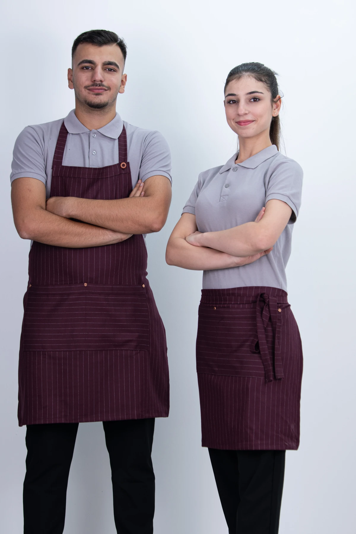 Çizgili Düğmeli Arkadan Ayarlanabilir Cepli Önlük