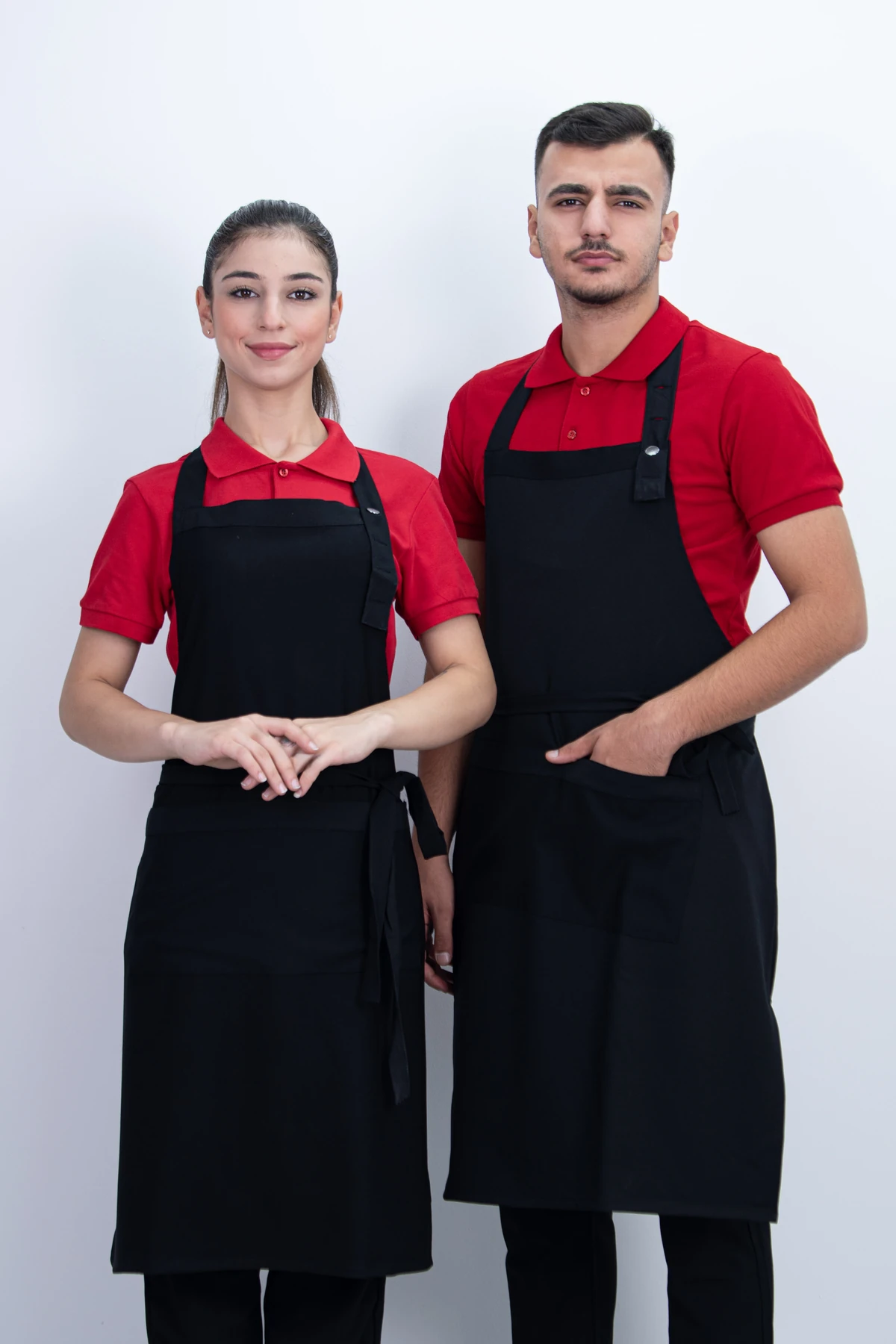 Düz Cepli Ayarlanabilir Düğmeli Arkadan Bağcıklı Önlük