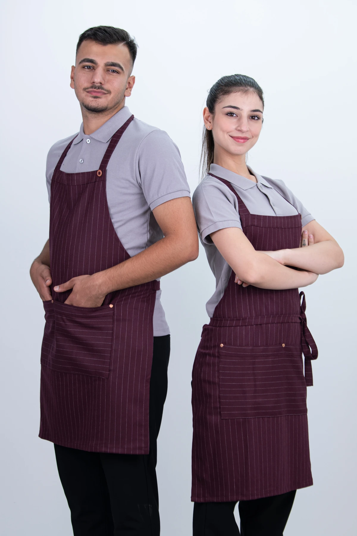 Çizgili Düğmeli Arkadan Ayarlanabilir Cepli Önlük