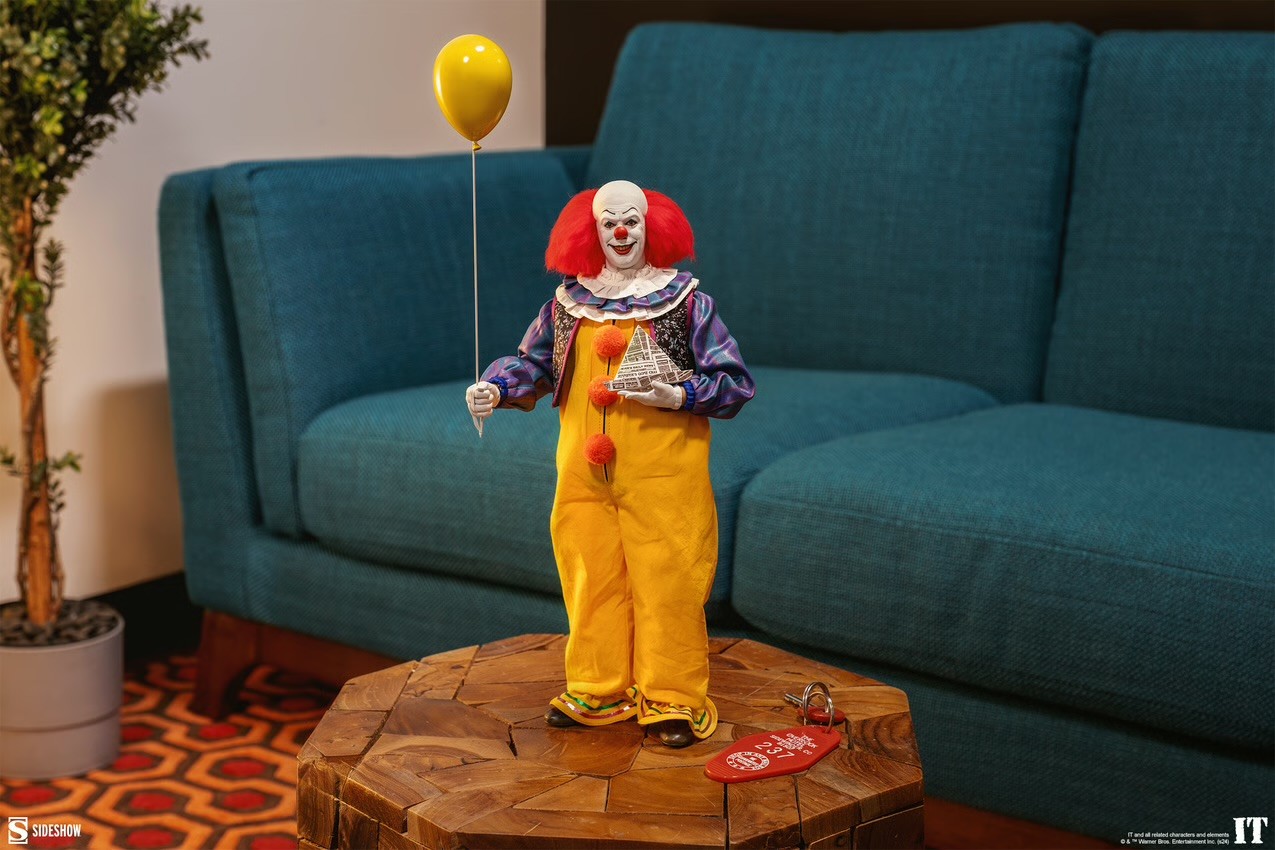 PENNYWISE Sixth Scale Figure by Sideshow Collectibles