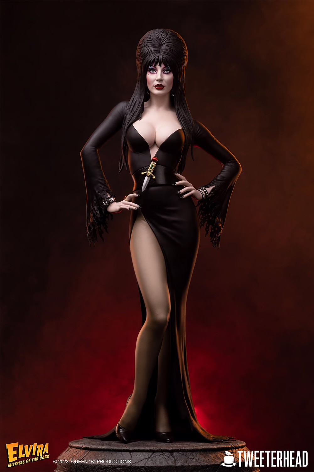 Elvira, Mistress of the Dark Regular
